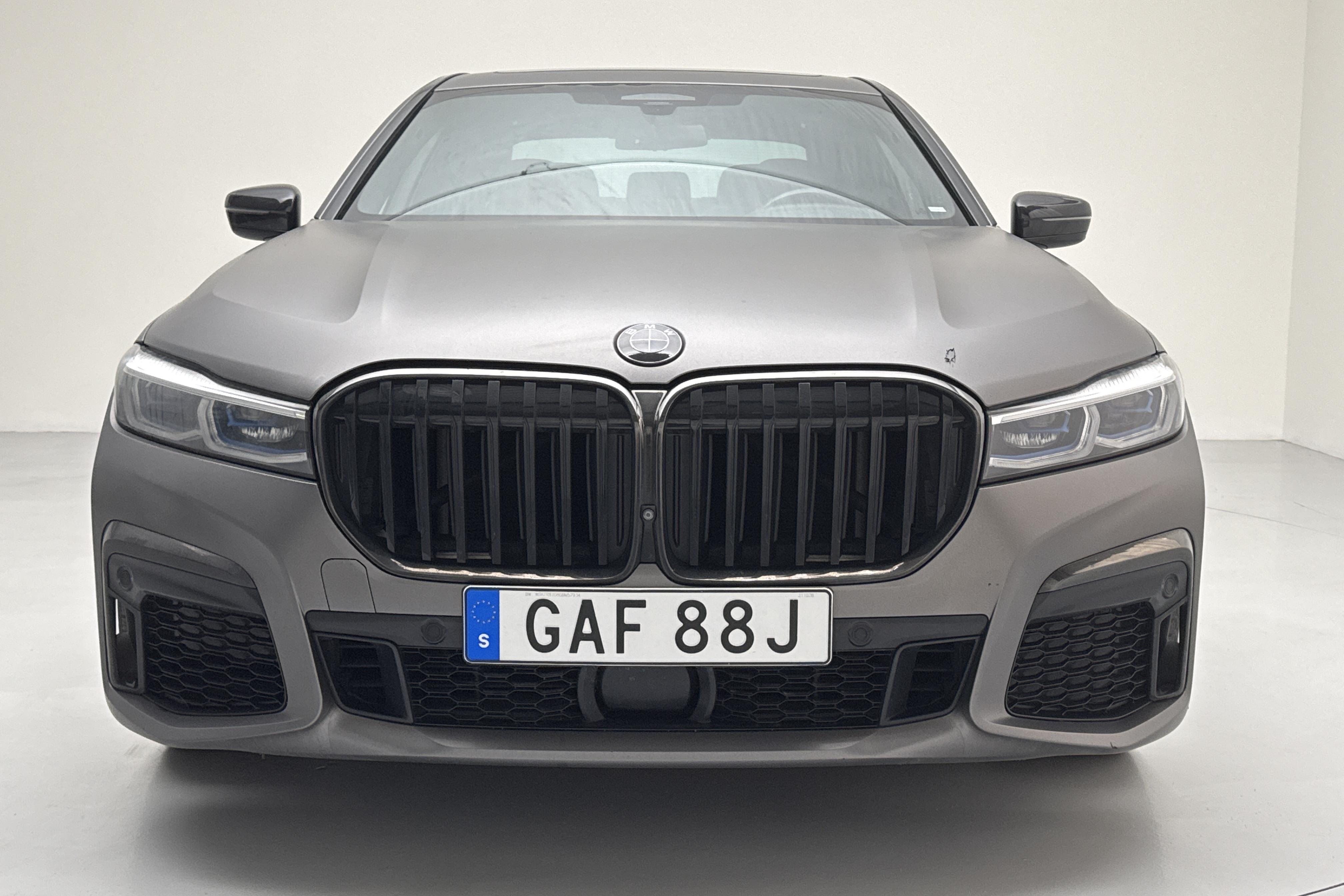 BMW 750i xDrive Sedan LCI, G11 (530hk) - 12 975 mil - Automat - svart - 2020