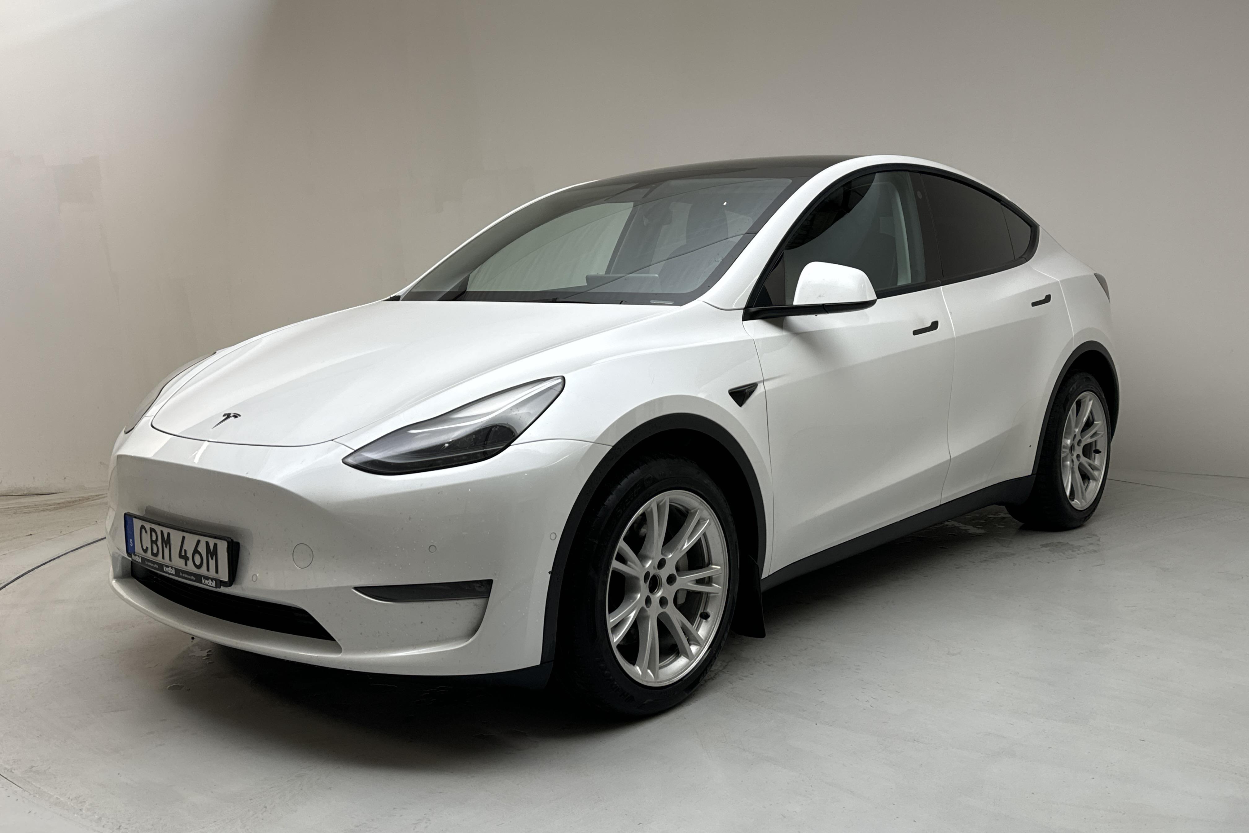 Tesla Model Y Long Range Dual Motor AWD - 92 590 km - Automatic - white - 2021