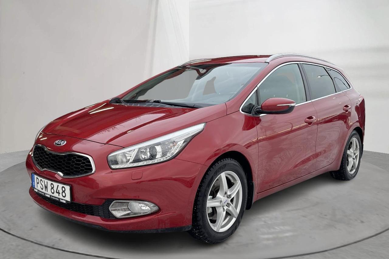 KIA Cee'd 1.6 SW (135hk) - 77 650 km - Manualna - czerwony - 2014