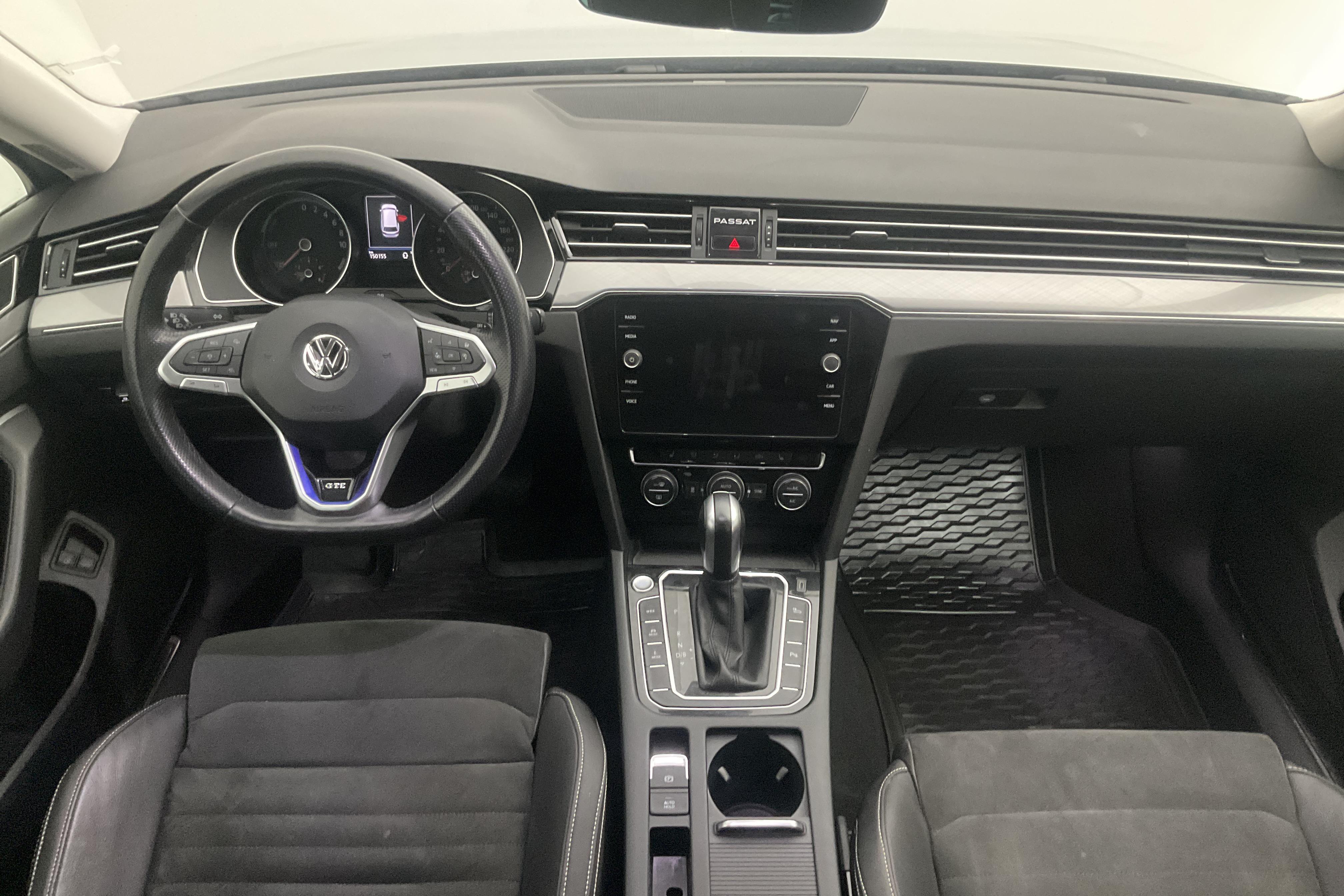 VW Passat 1.4 GTE Sportscombi (218hk) - 150 160 km - Automaatne - hõbe - 2020