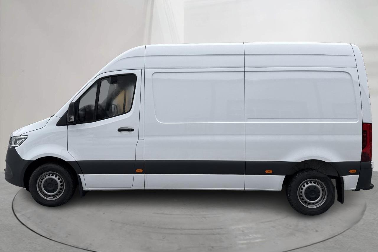 Mercedes Sprinter 211 CDI Skåp 2WD (114hk) - 7 310 km - Automatic - white - 2023