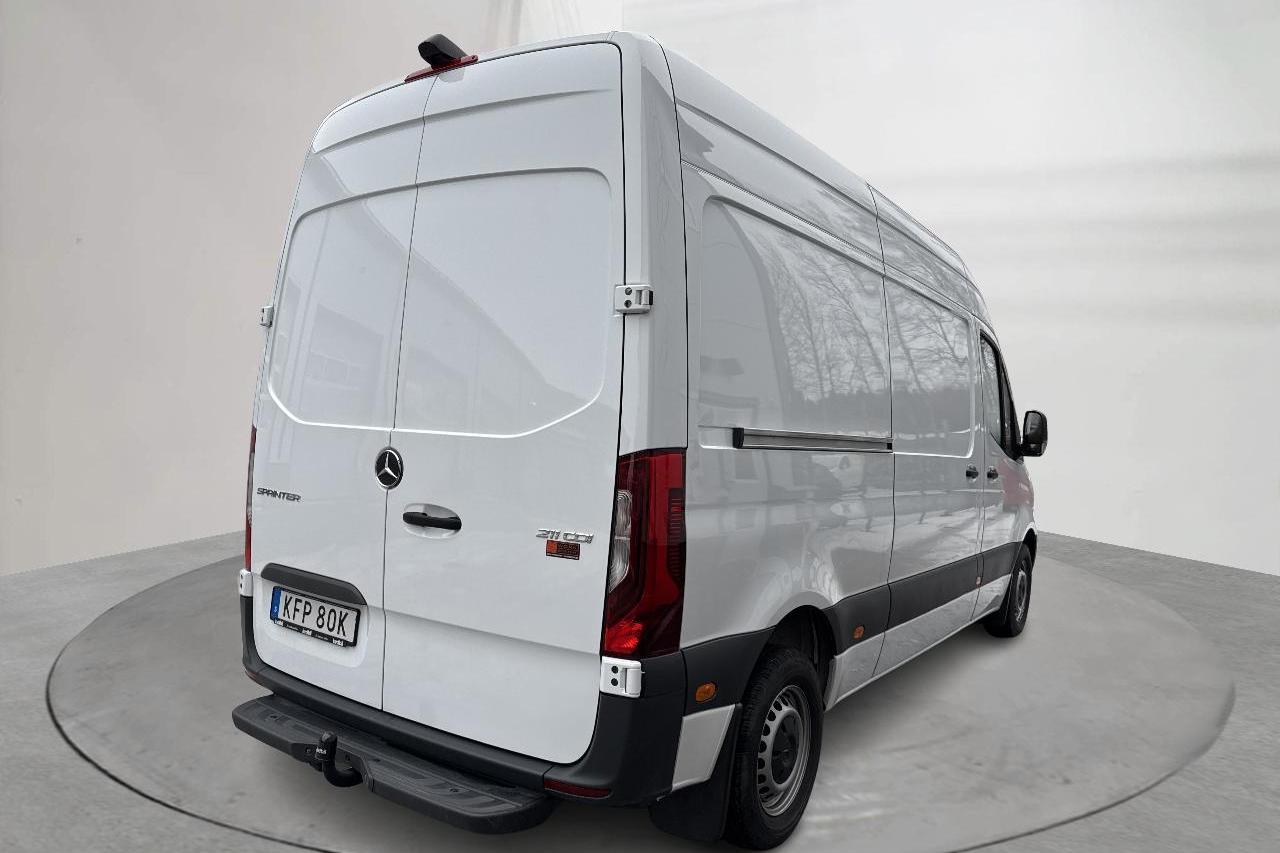 Mercedes Sprinter 211 CDI Skåp 2WD (114hk) - 7 310 km - Automatic - white - 2023