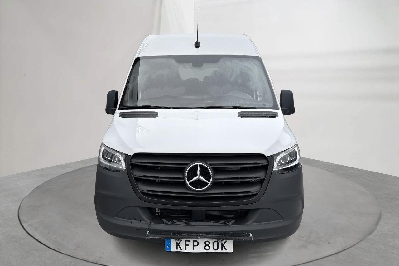 Mercedes Sprinter 211 CDI Skåp 2WD (114hk) - 7 310 km - Automatic - white - 2023