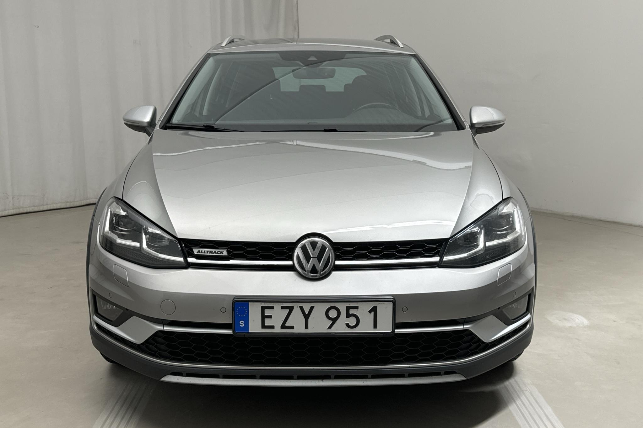 VW Golf Alltrack 2.0 TDI 4Motion (184hk) - 13 998 mil - Automat - silver - 2017