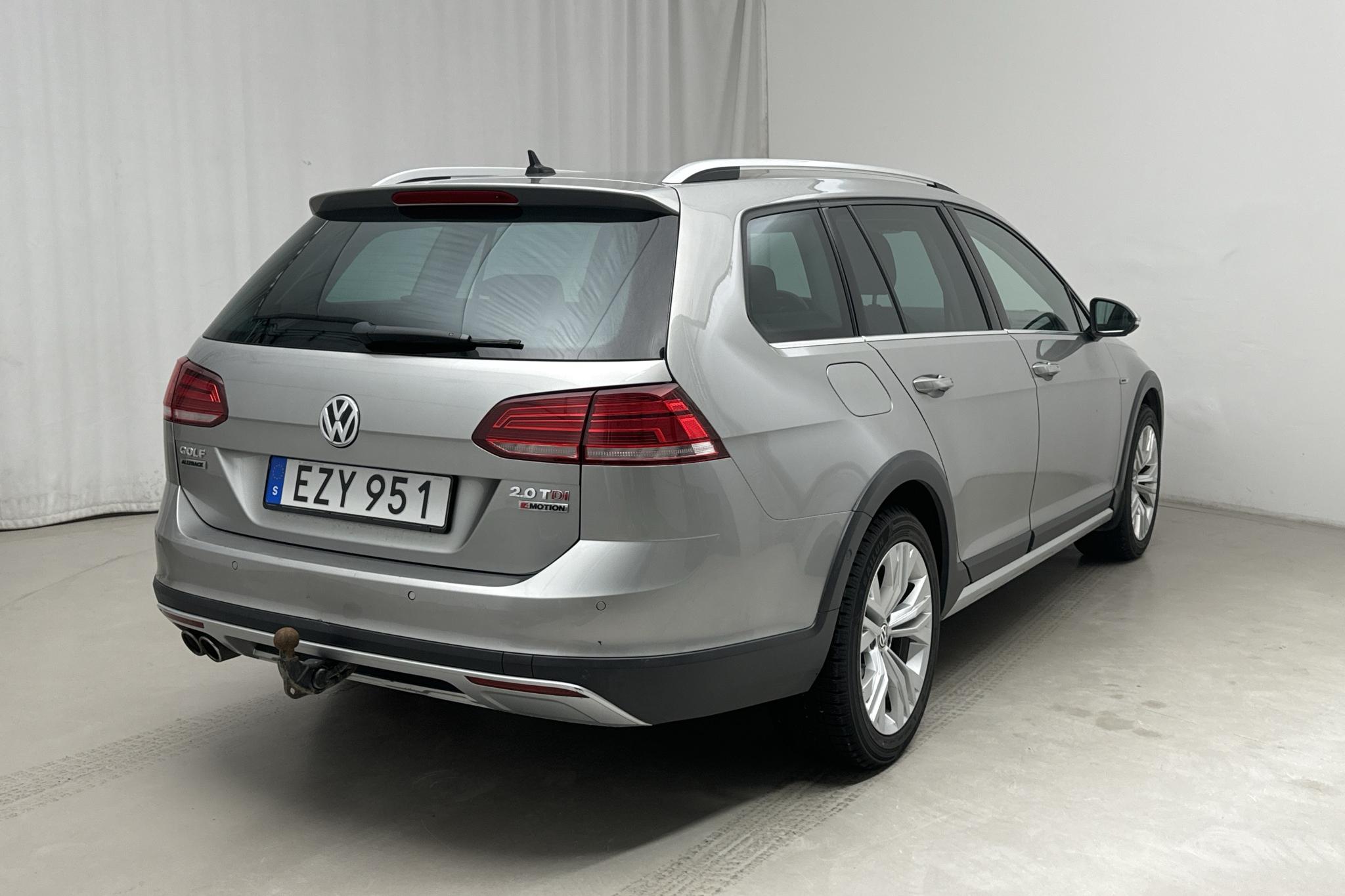 VW Golf Alltrack 2.0 TDI 4Motion (184hk) - 13 998 mil - Automat - silver - 2017