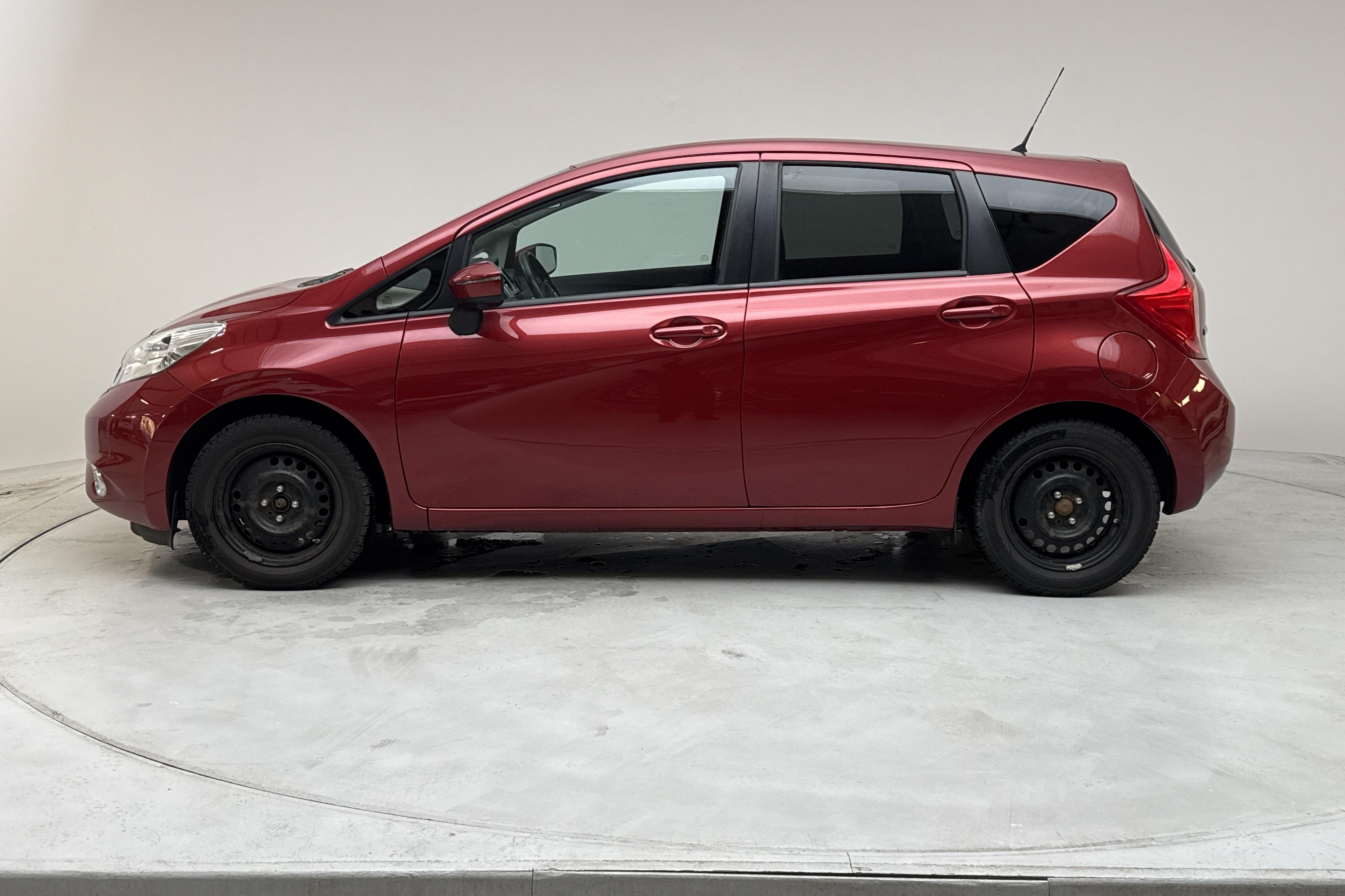 Nissan Note 1.2 DIG-S (98hk) - 113 860 km - Automaattinen - Dark Red - 2014