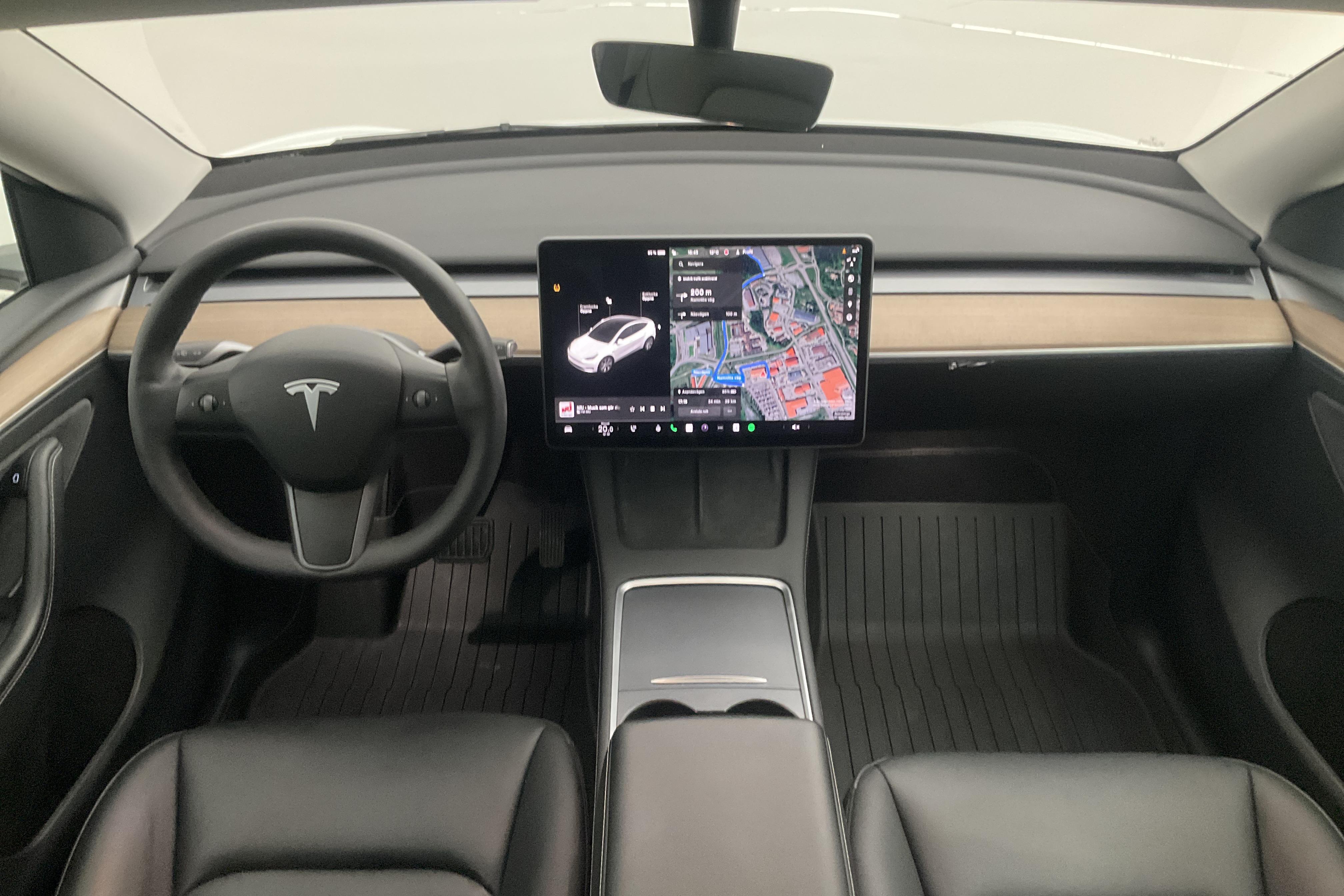 Tesla Model Y Long Range Dual Motor AWD - 3 477 mil - Automat - vit - 2022