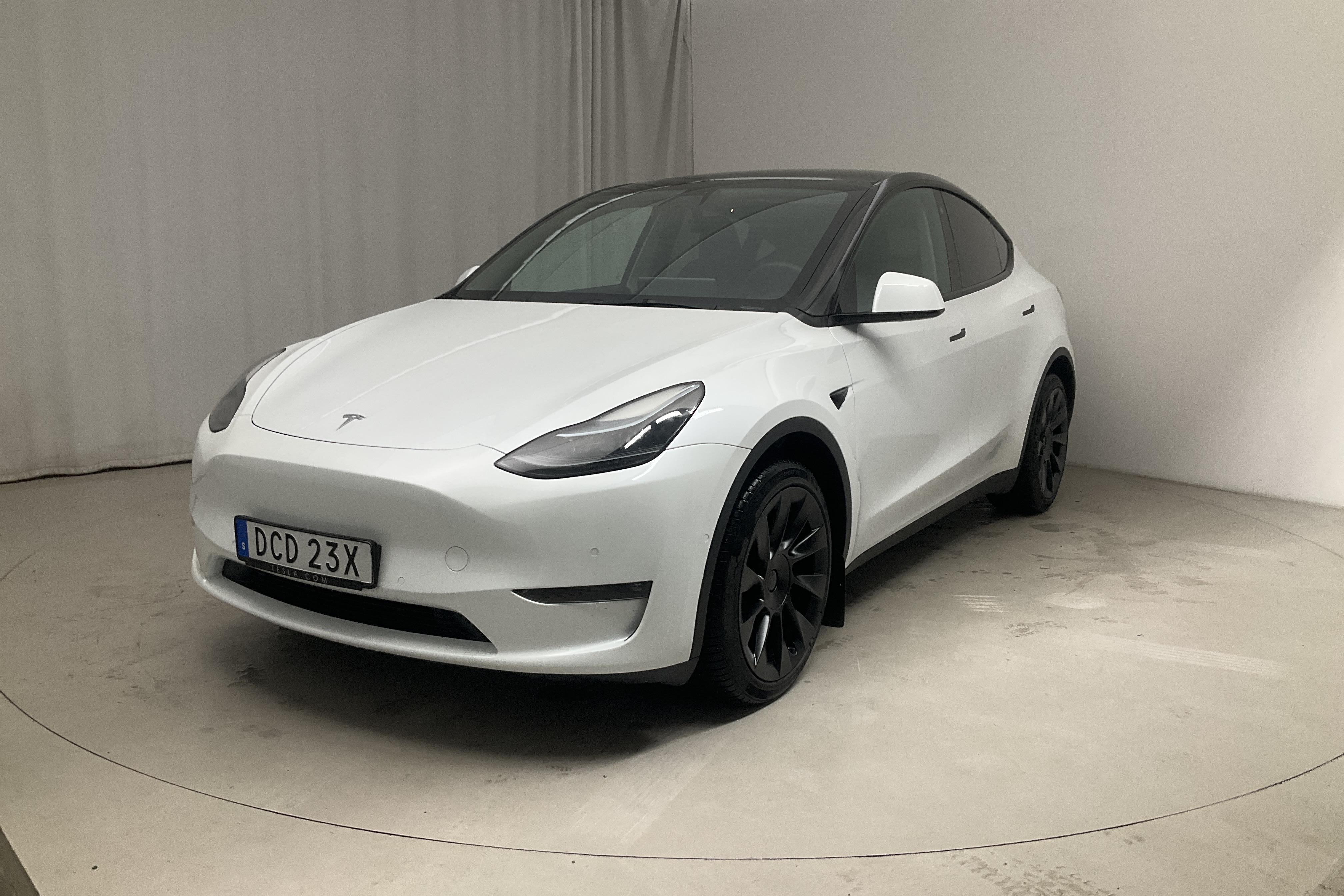 Tesla Model Y Long Range Dual Motor AWD - 3 477 mil - Automat - vit - 2022