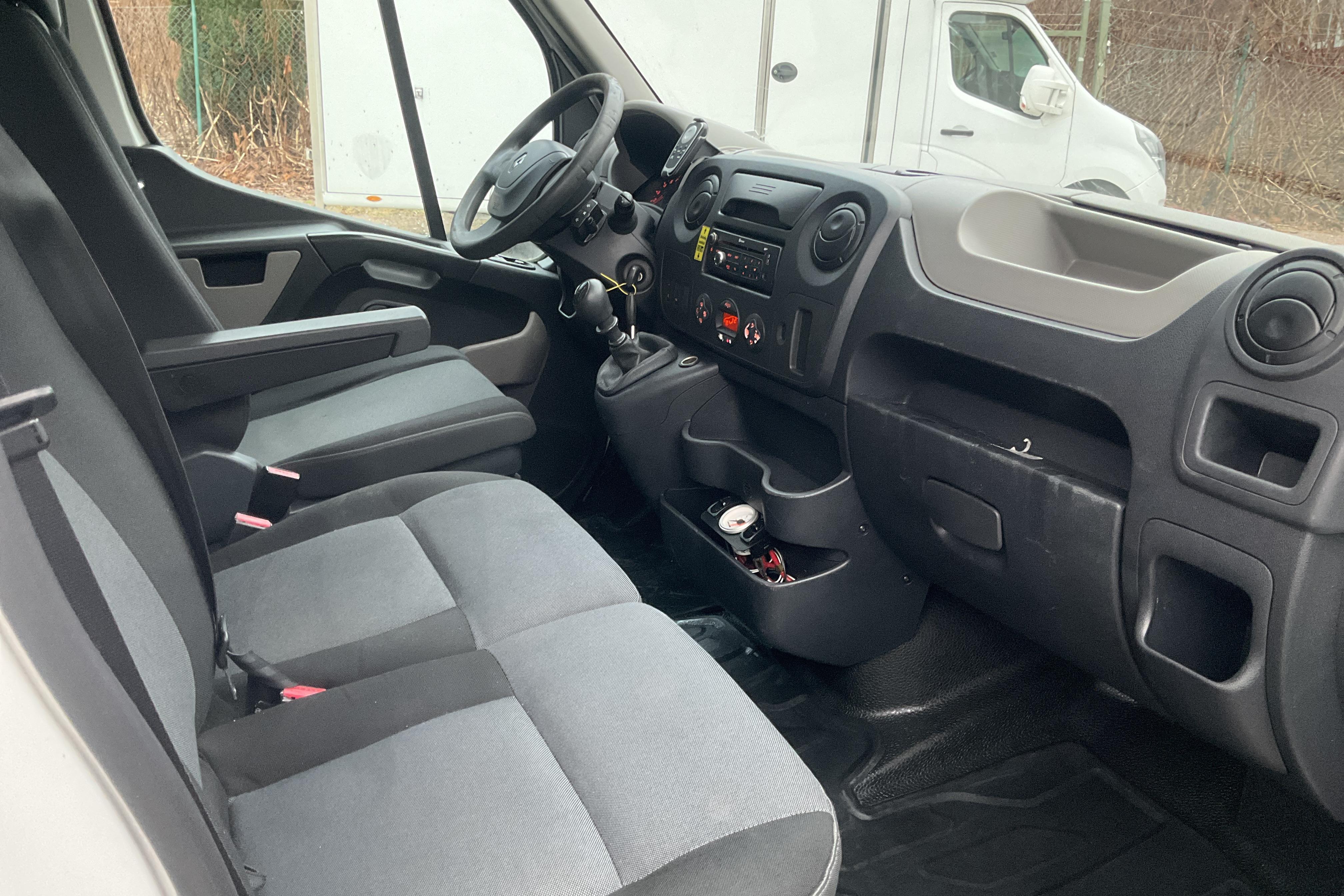 Renault Master 2.3 dCi Volymskåp 2WD (165hk) - 216 440 km - Manuaalinen - valkoinen - 2014