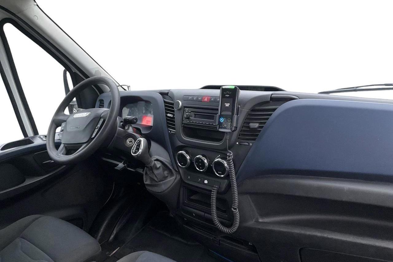 Iveco Daily 35 2.3 (136hk) - 108 230 km - Automaattinen - valkoinen - 2017