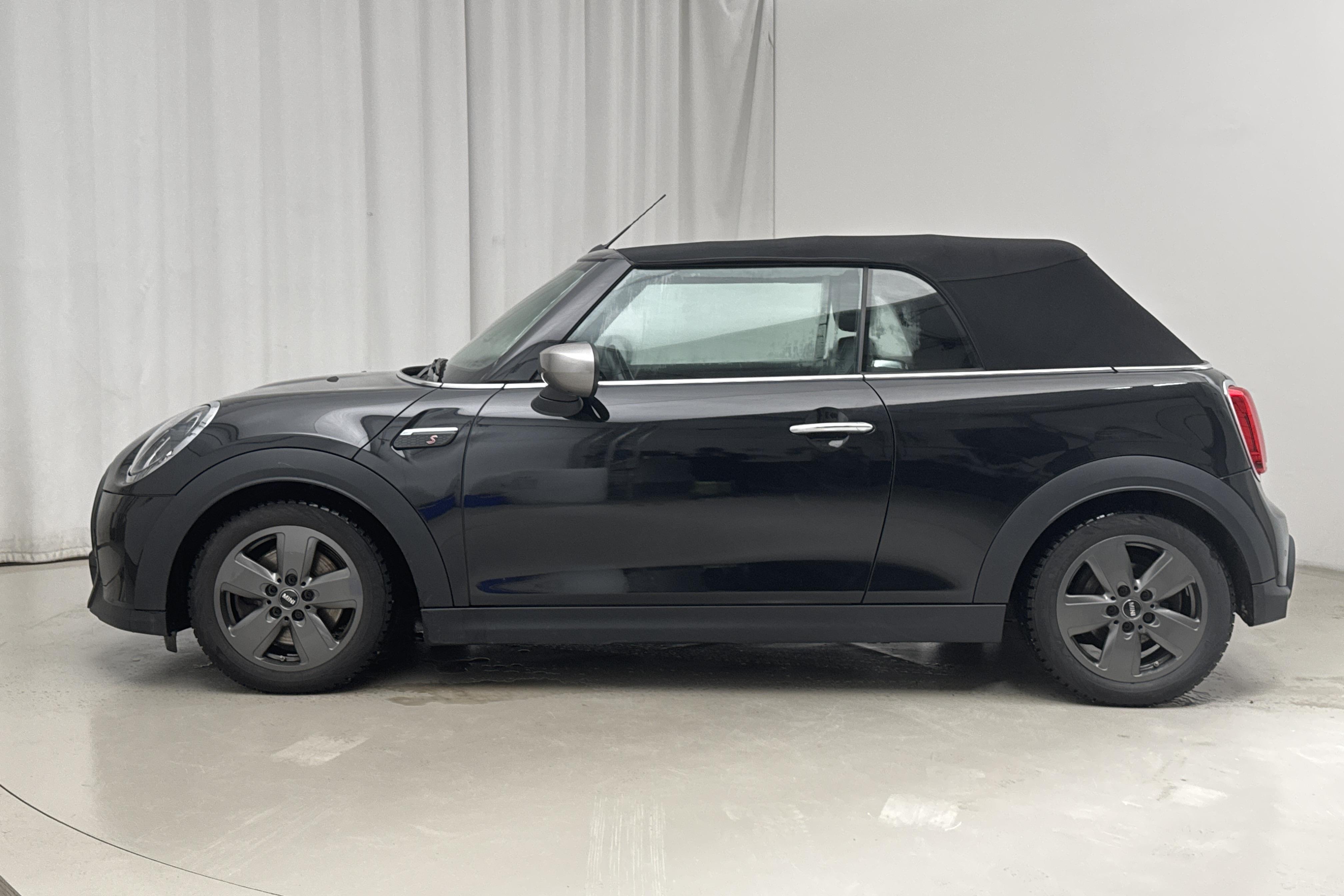 MINI Cooper S Cabriolet, F57 LCI (178hk) - 2 300 mil - Manuell - svart - 2022