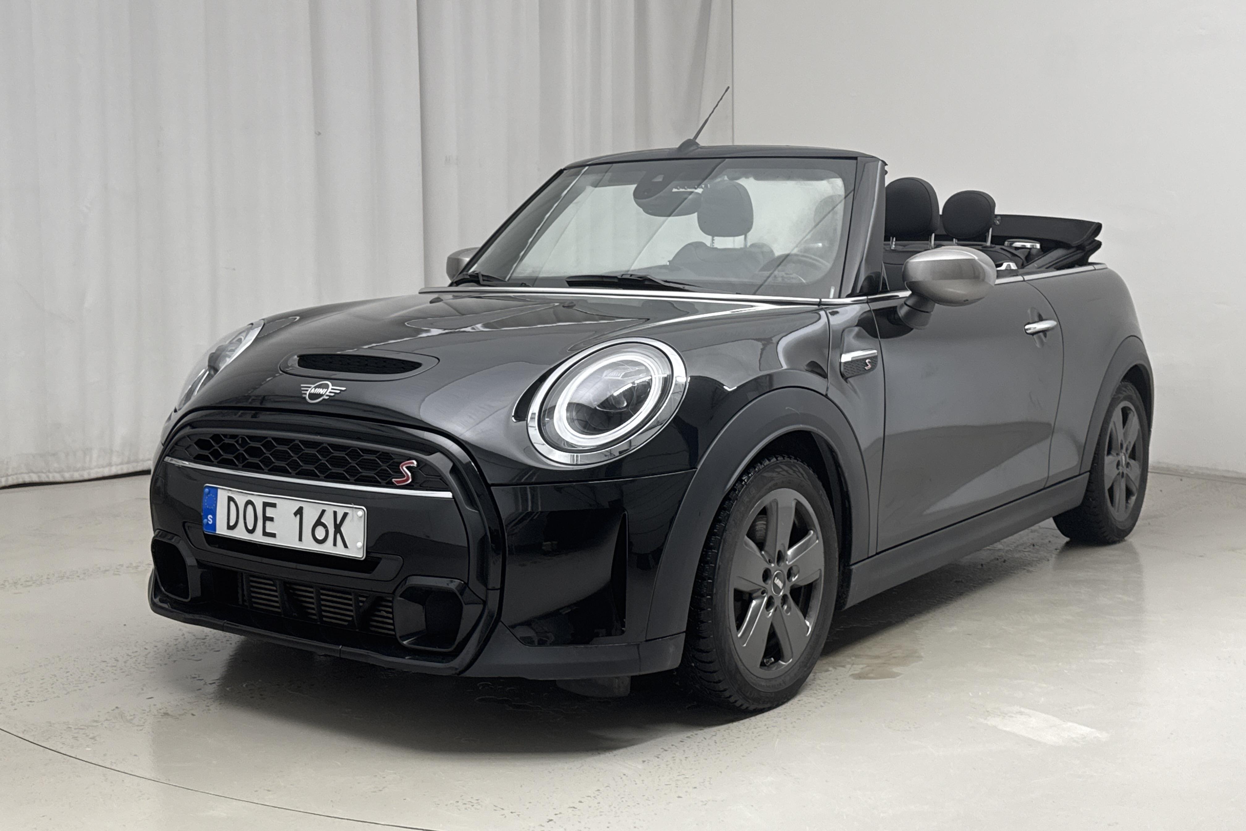 MINI Cooper S Cabriolet, F57 LCI (178hk) - 2 300 mil - Manuell - svart - 2022