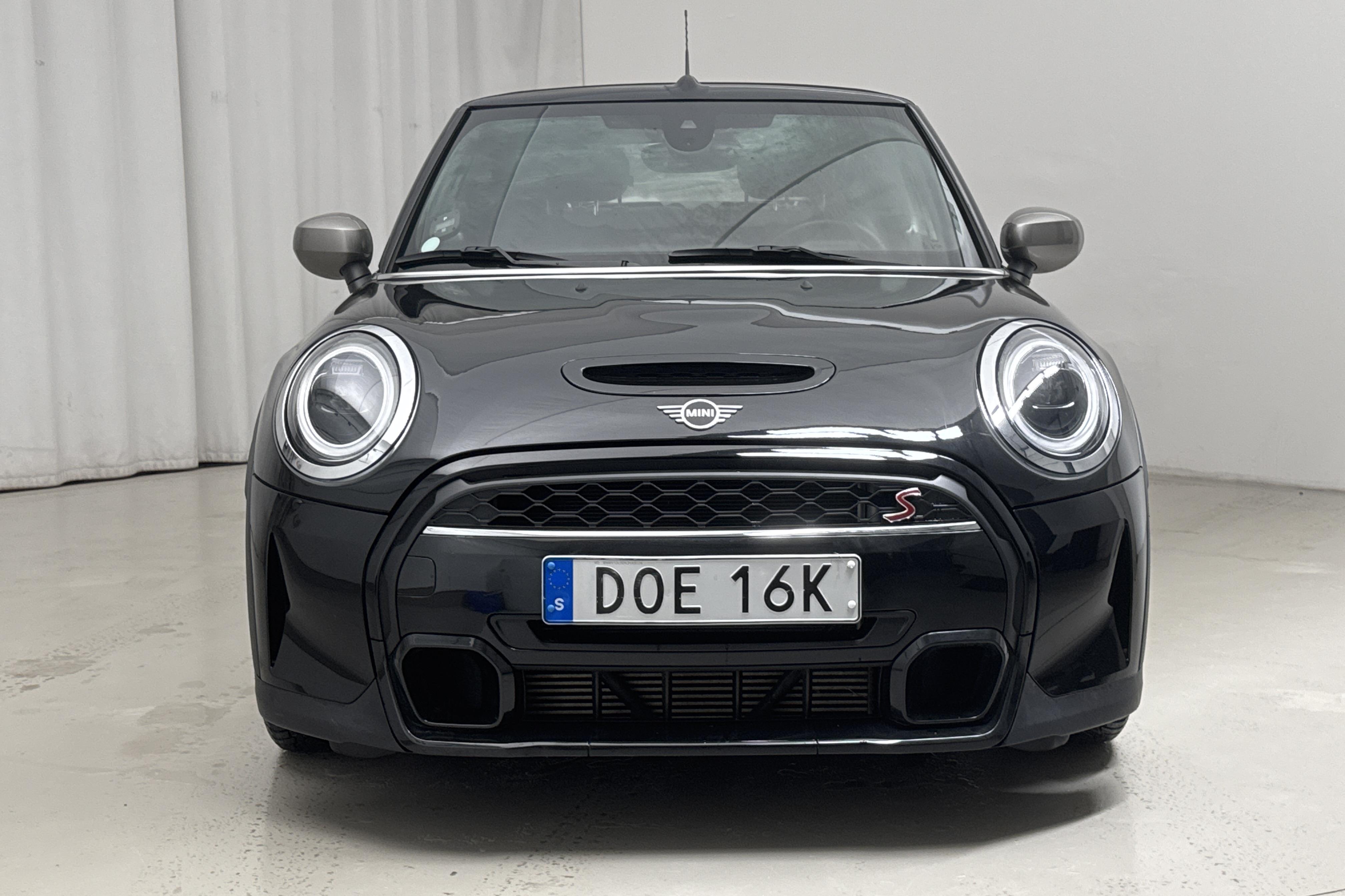 MINI Cooper S Cabriolet, F57 LCI (178hk) - 2 300 mil - Manuell - svart - 2022