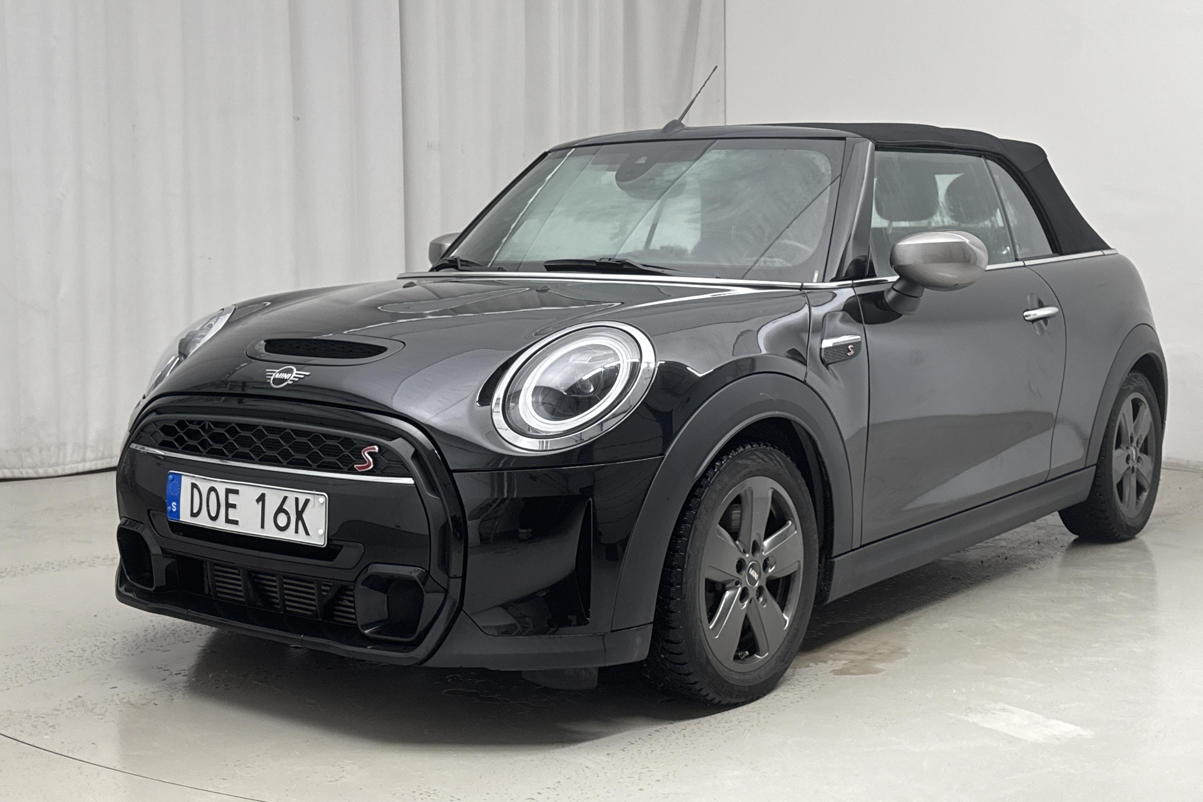 MINI Cooper S Cabriolet, F57 LCI (178hk) - 2 300 mil - Manuell - svart - 2022