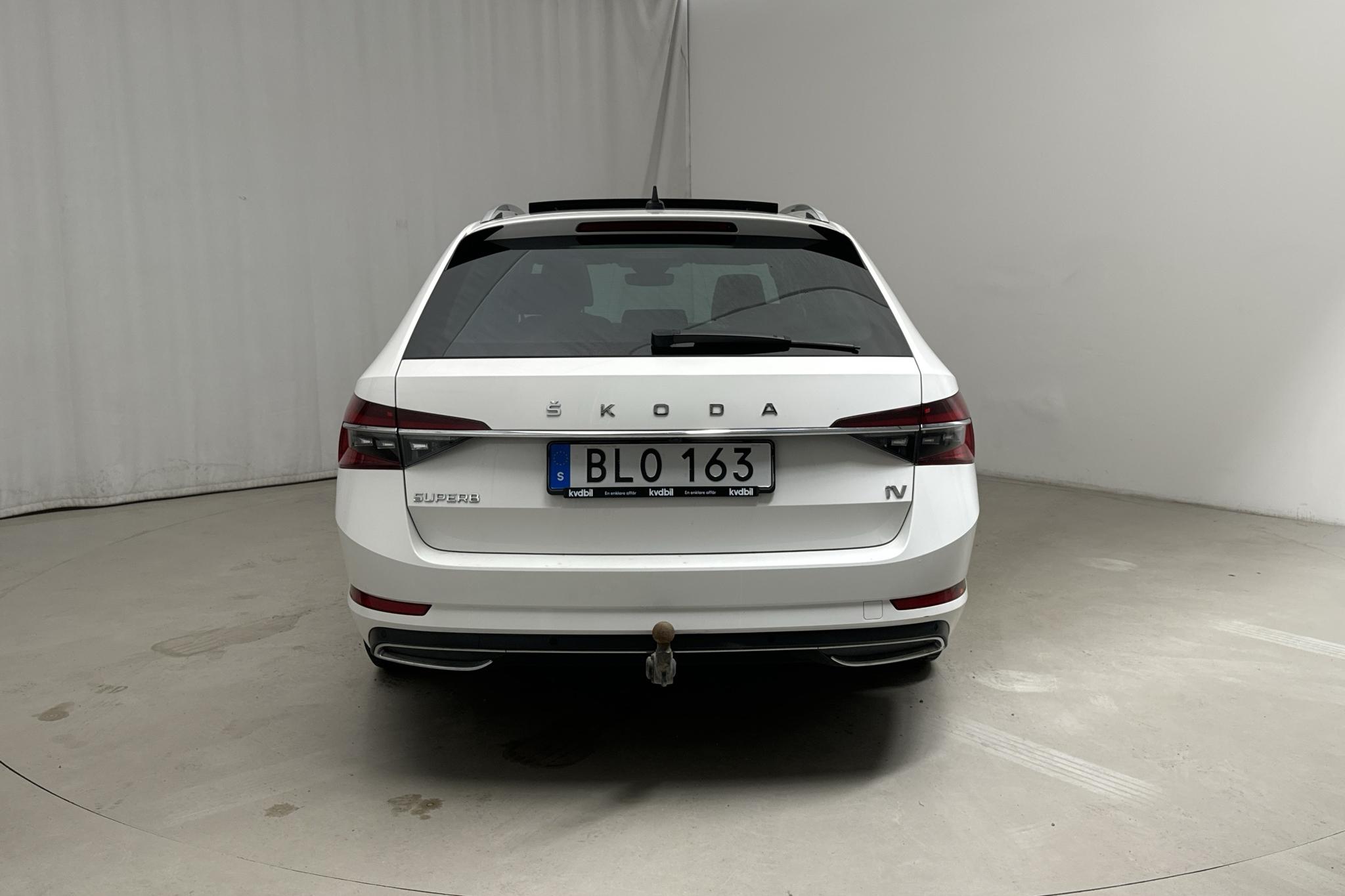 Skoda Superb 1.4 TSI PHEV Kombi (218hk) - 151 160 km - Automatyczna - biały - 2020