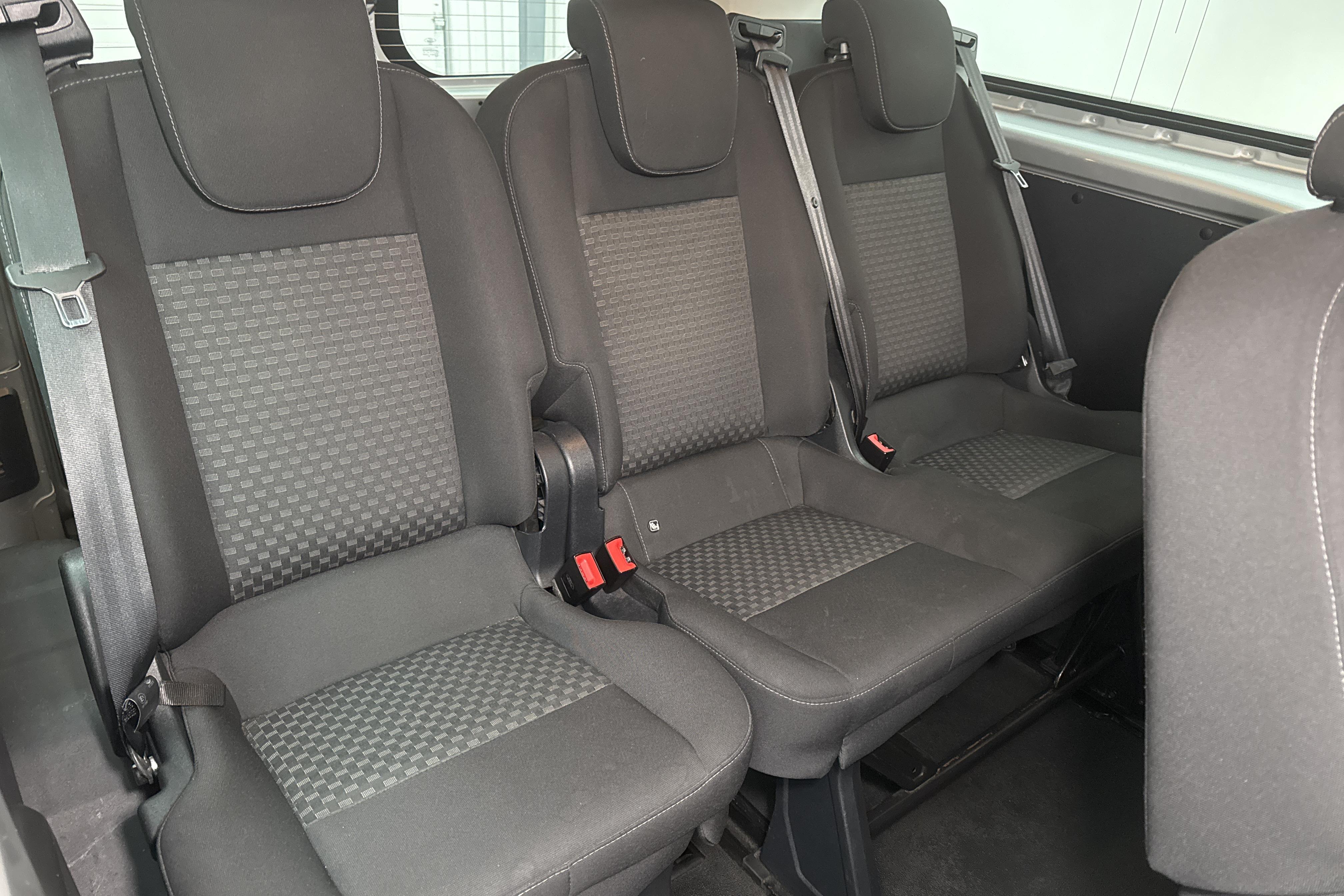 Ford Transit Custom Kombi 2.0TDCi (130hk) - 16 446 mil - Automat - grå - 2019