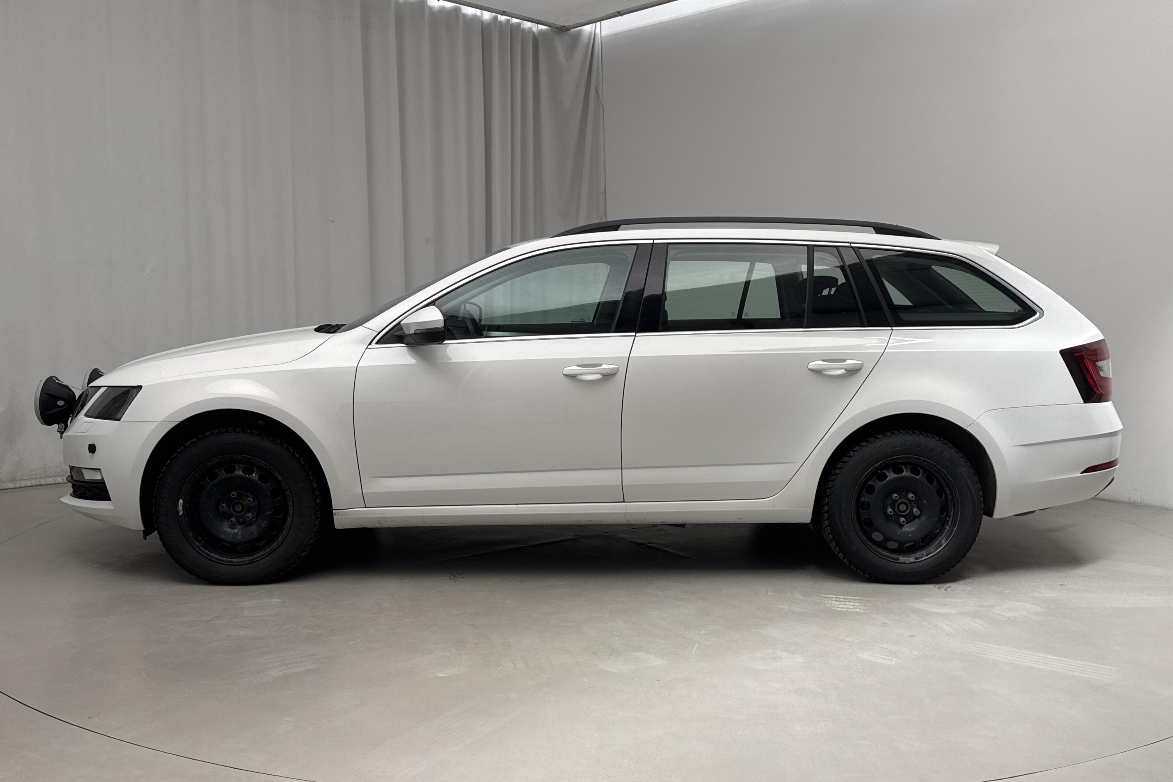 Skoda Octavia III 2.0 TDI CR Combi 4x4 (150hk) - 52 160 km - Manualna - biały - 2018