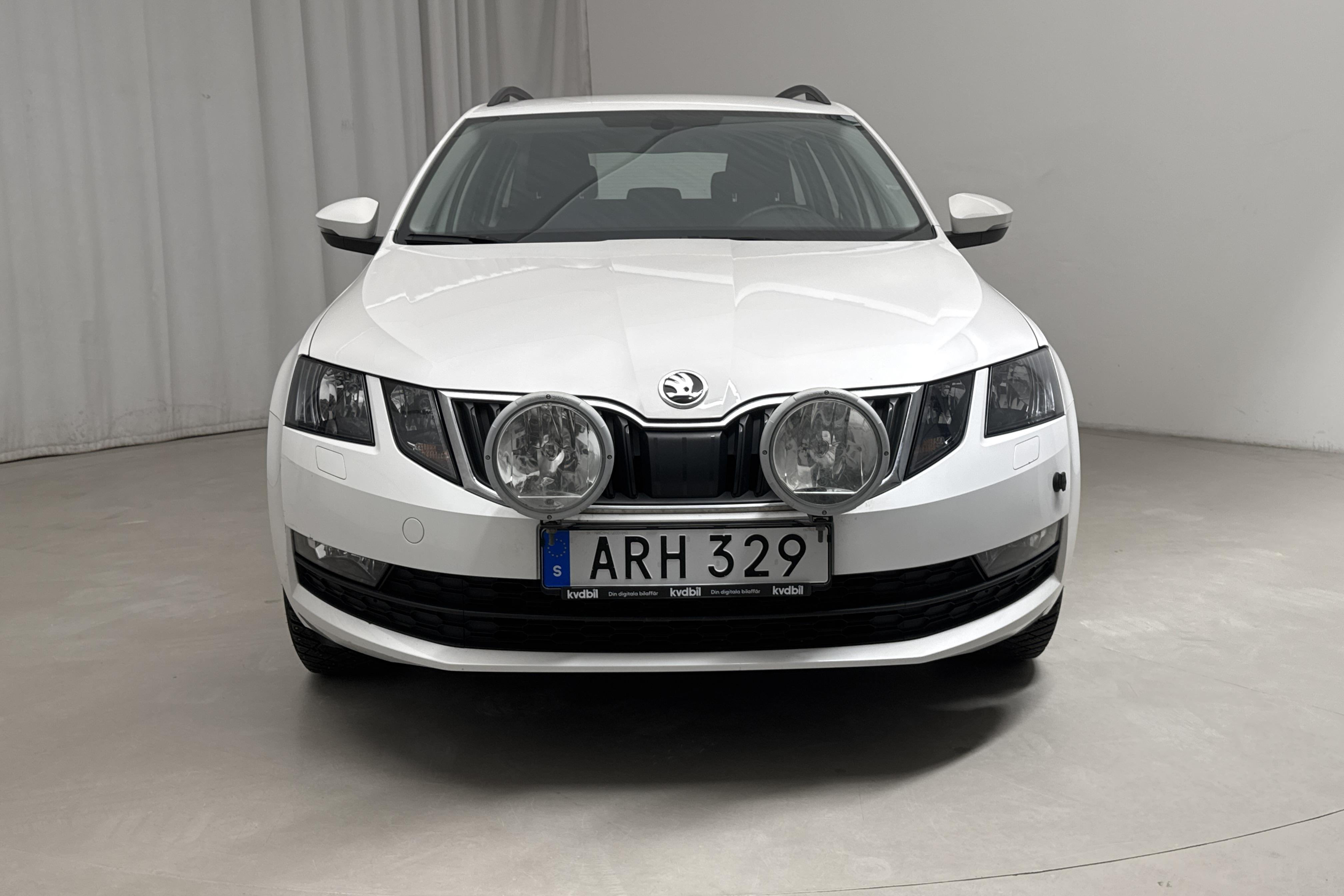 Skoda Octavia III 2.0 TDI CR Combi 4x4 (150hk) - 52 160 km - Manualna - biały - 2018