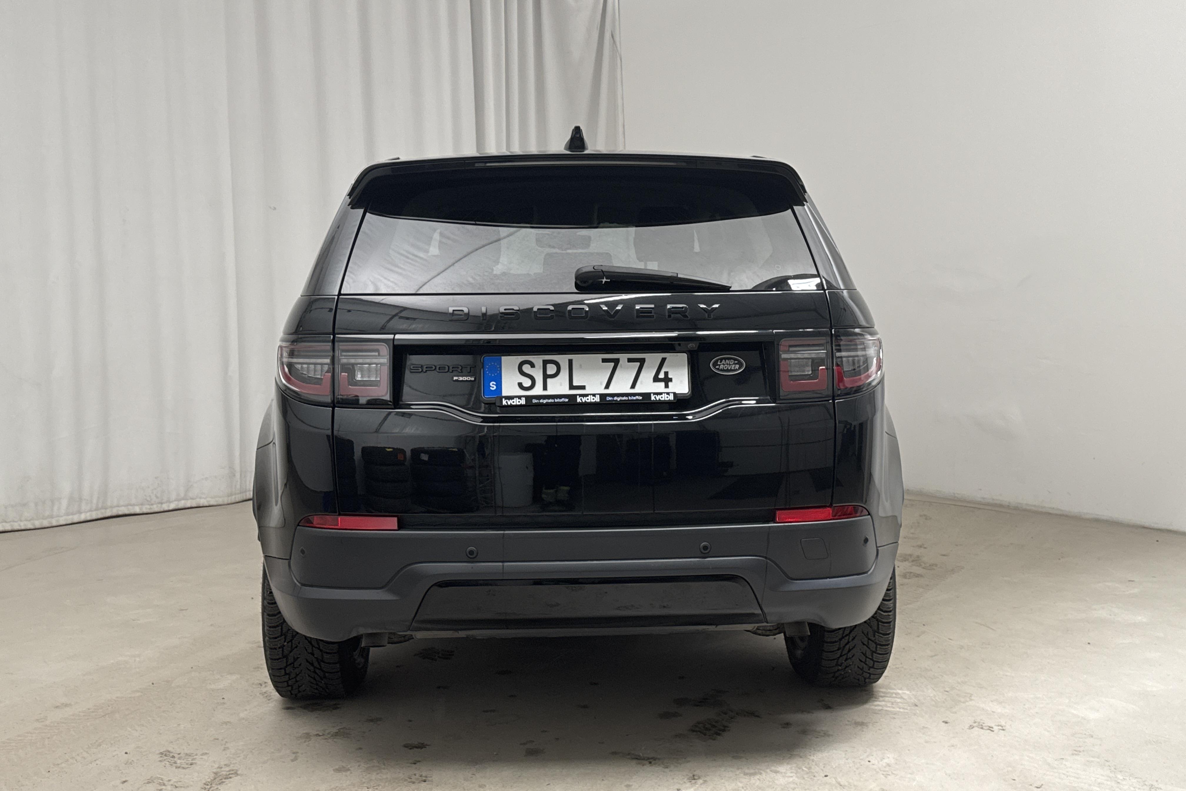 Land Rover Discovery Sport P300e PHEV AWD (309hk) - 52 970 km - Automatyczna - czarny - 2021