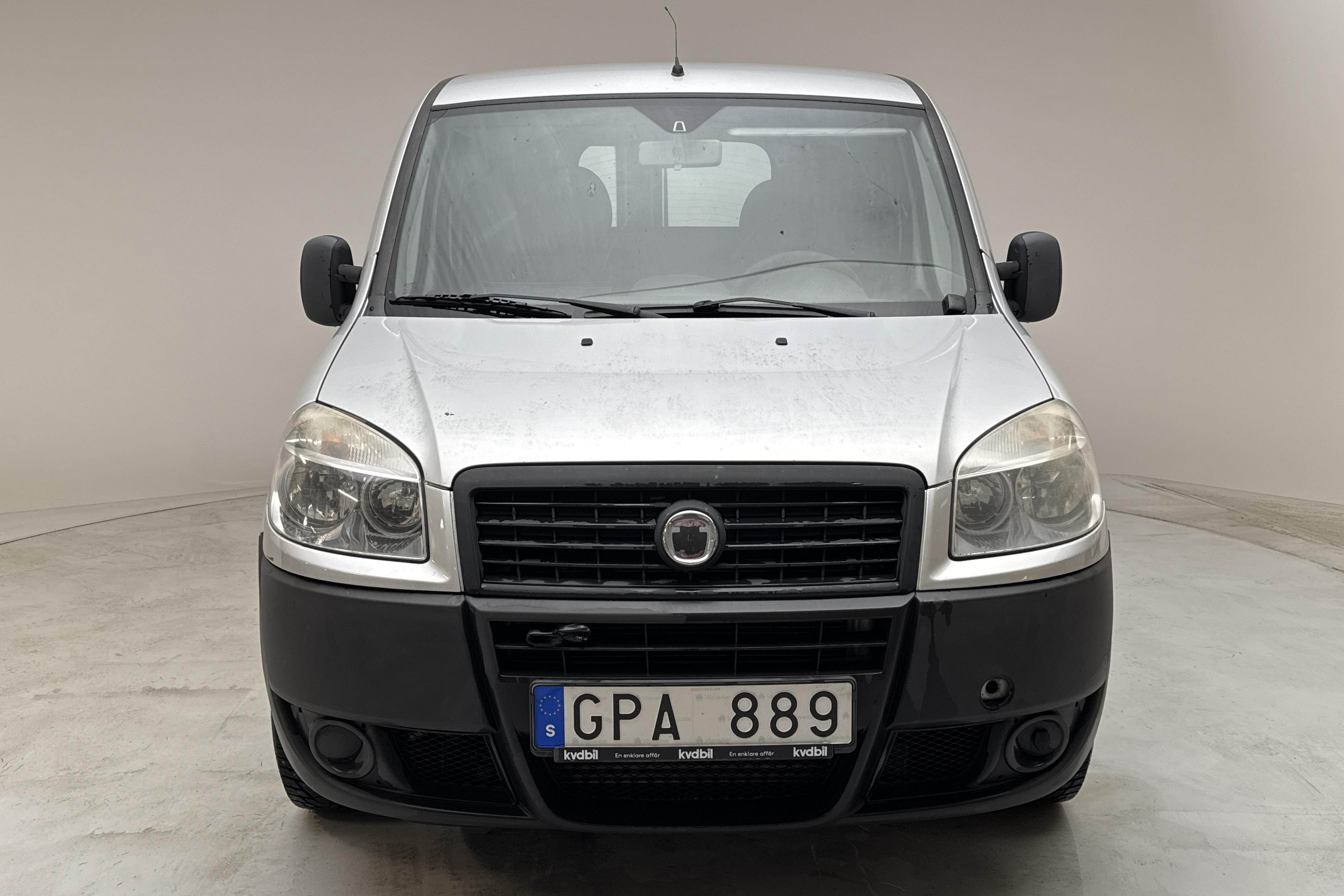 Fiat Doblo Cargo 1.3 JTD Multijet (75hk) - 170 700 km - Manualna - srebro - 2008