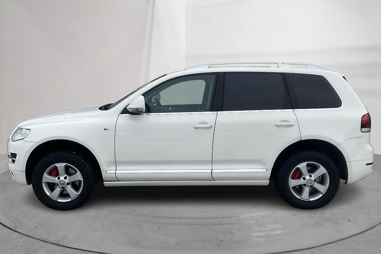 VW Touareg 3.0 V6 TDI (240hk) - 276 200 km - Automatic - white - 2009