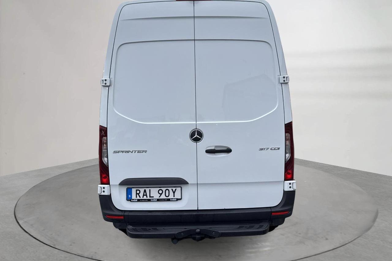 Mercedes Sprinter 317 CDI Skåp RWD (170hk) - 5 480 mil - Automat - vit - 2023