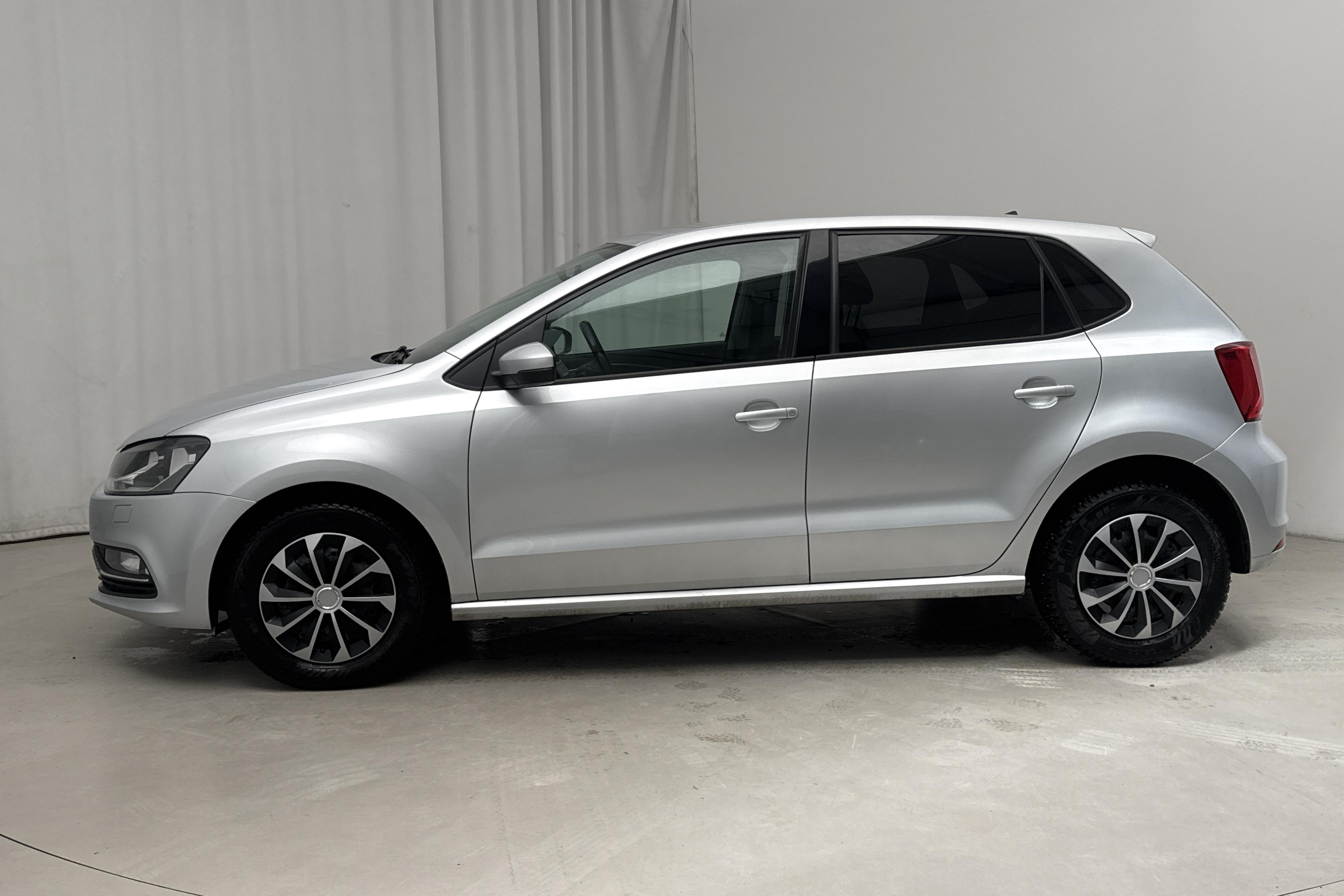 VW Polo 1.2 TSI 5dr (90hk) - 164 940 km - Automaatne - hõbe - 2017