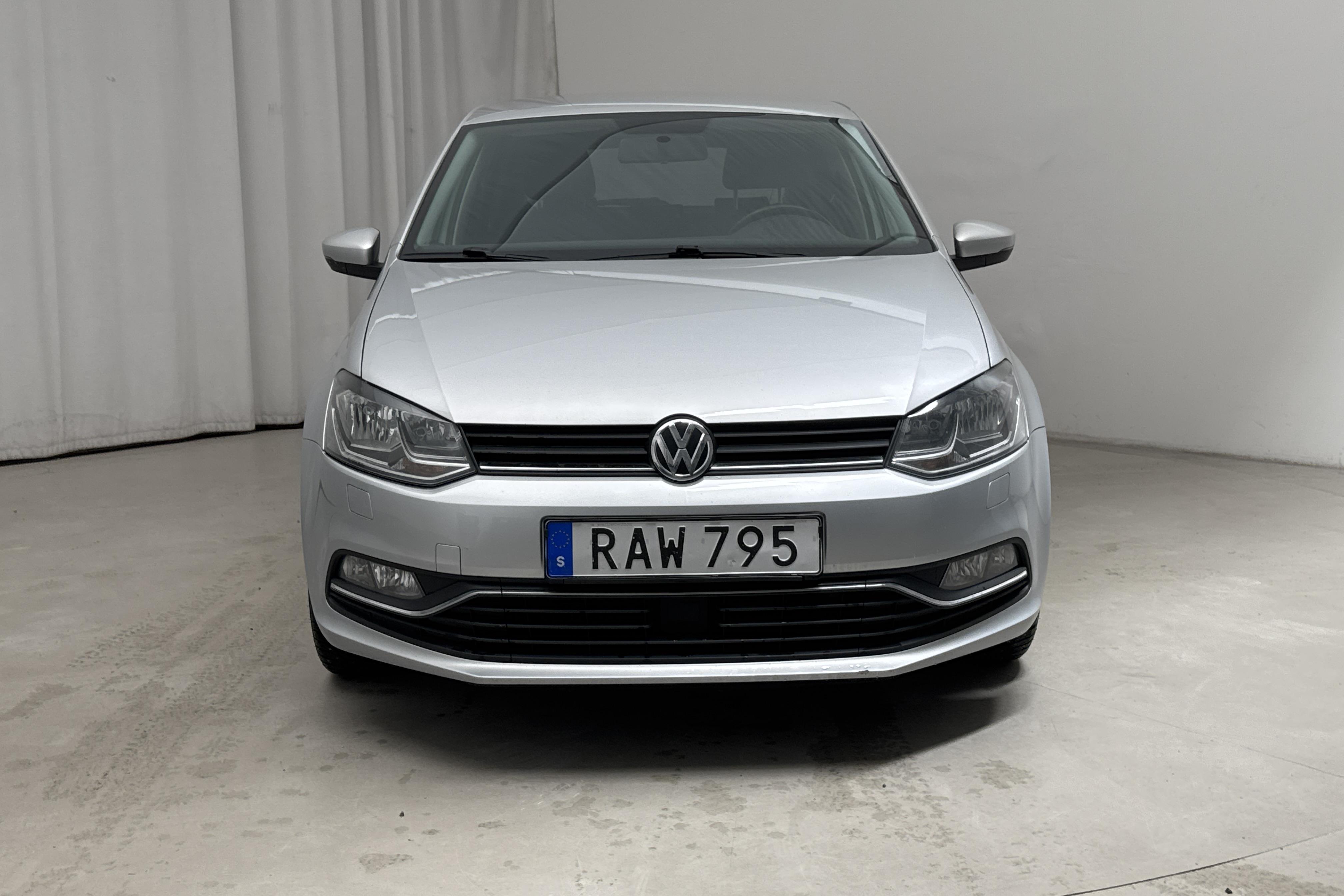 VW Polo 1.2 TSI 5dr (90hk) - 164 940 km - Automaatne - hõbe - 2017