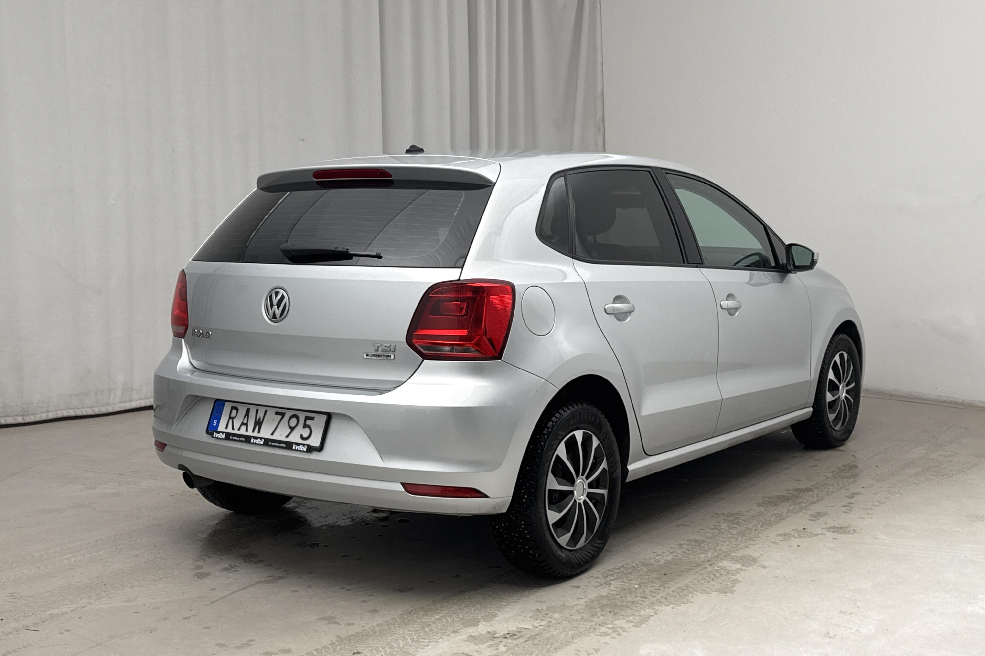 VW Polo 1.2 TSI 5dr (90hk) - 164 940 km - Automaatne - hõbe - 2017