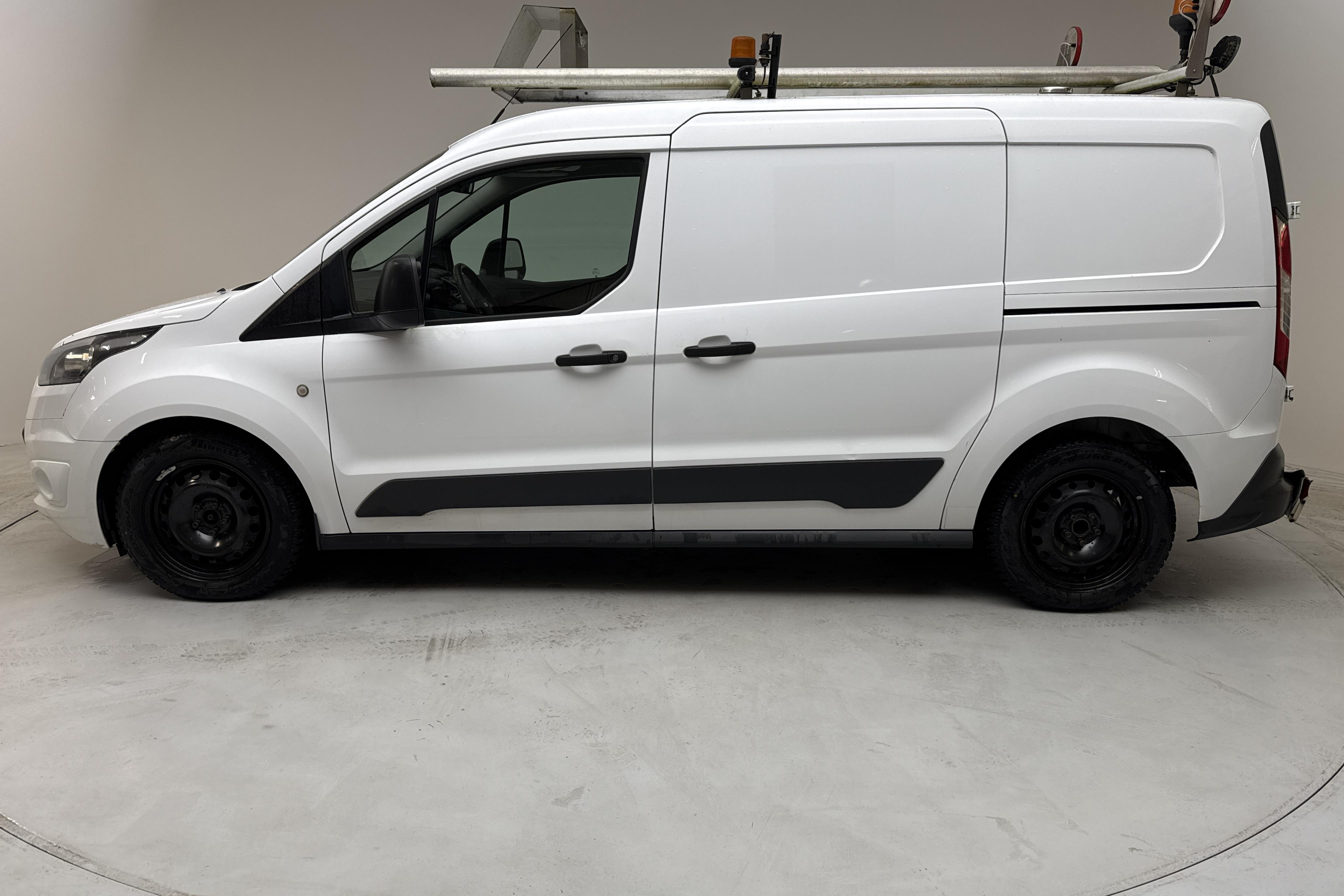 Ford Transit Connect 1.6 TDCi (95hk) - 167 150 km - Manual - white - 2015