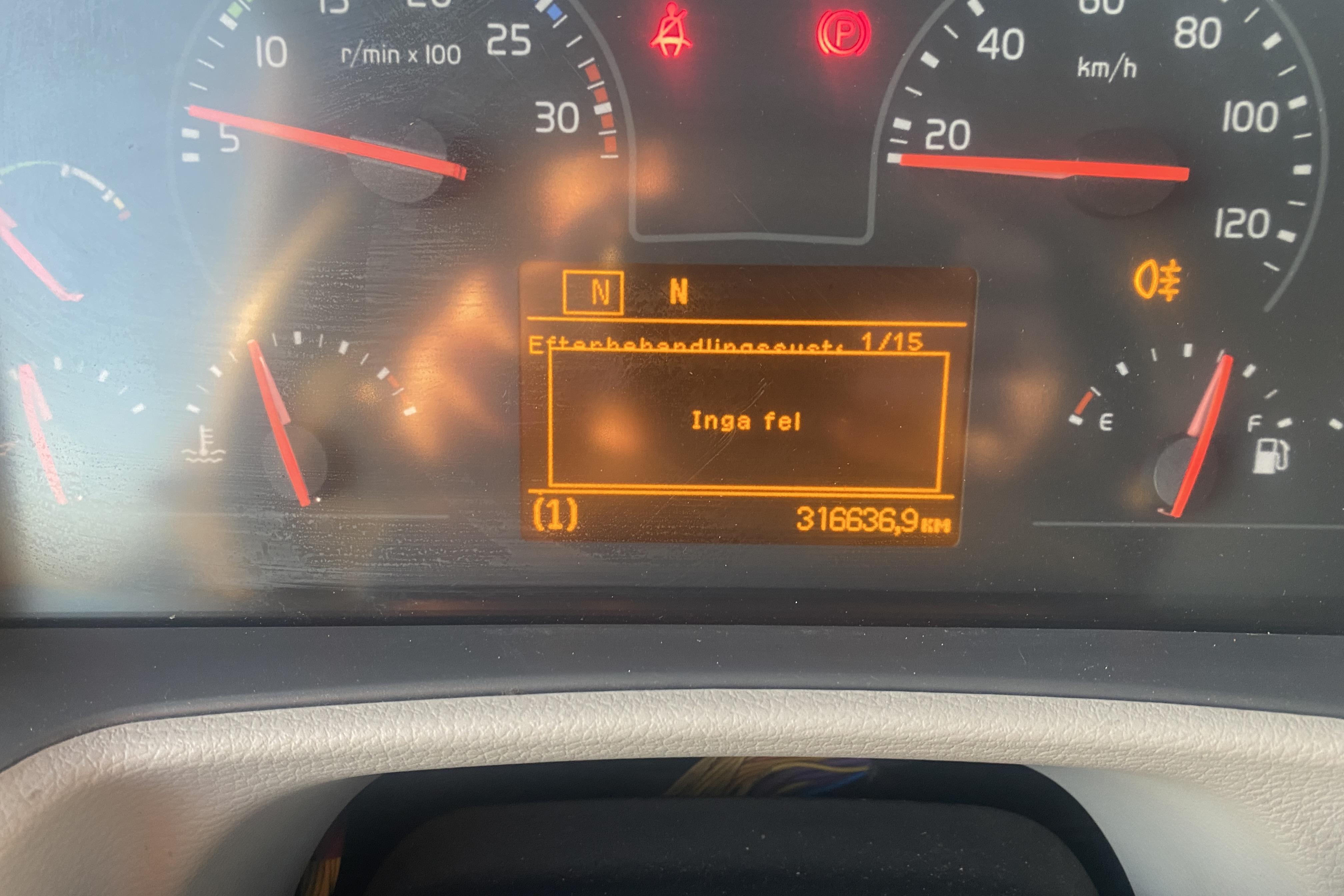 Volvo FL250 - 316 636 km - Automat - vit - 2017