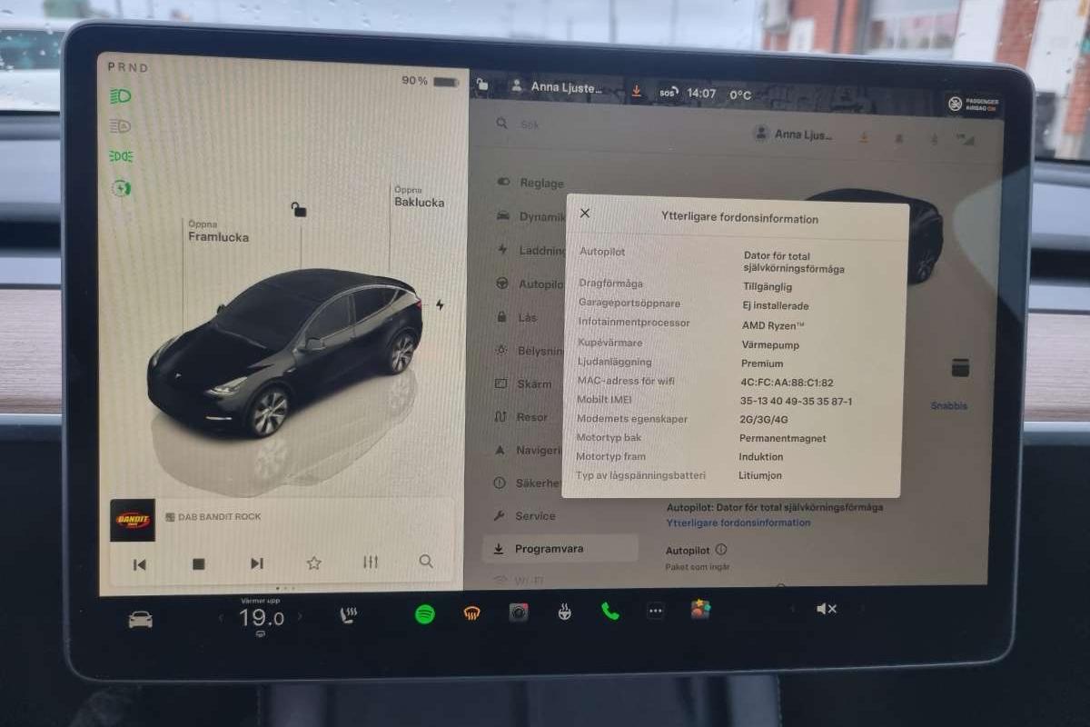 Tesla Model Y Long Range Dual Motor AWD - 53 070 km - Automatic - black - 2023