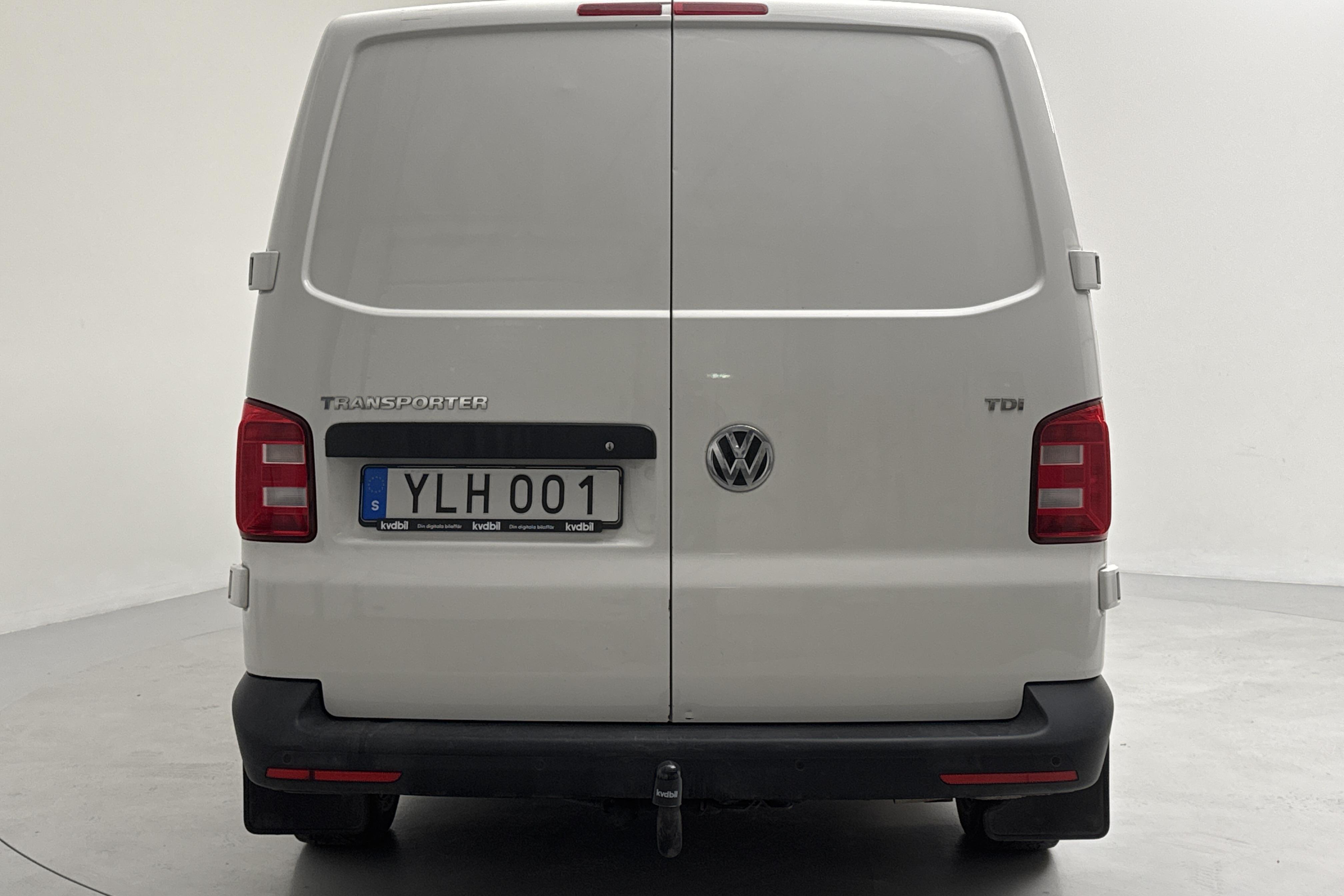 VW Transporter T6 2.0 TDI BMT Skåp (102hk) - 223 880 km - Manual - white - 2017