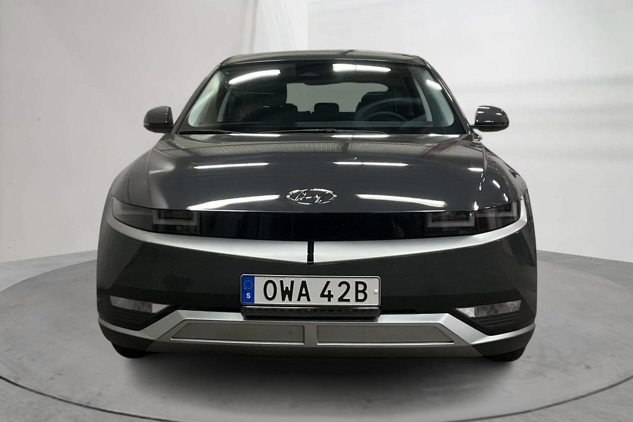 Hyundai IONIQ 5 77 kWh AWD (325hk) - 650 mil - Automat - grå - 2024