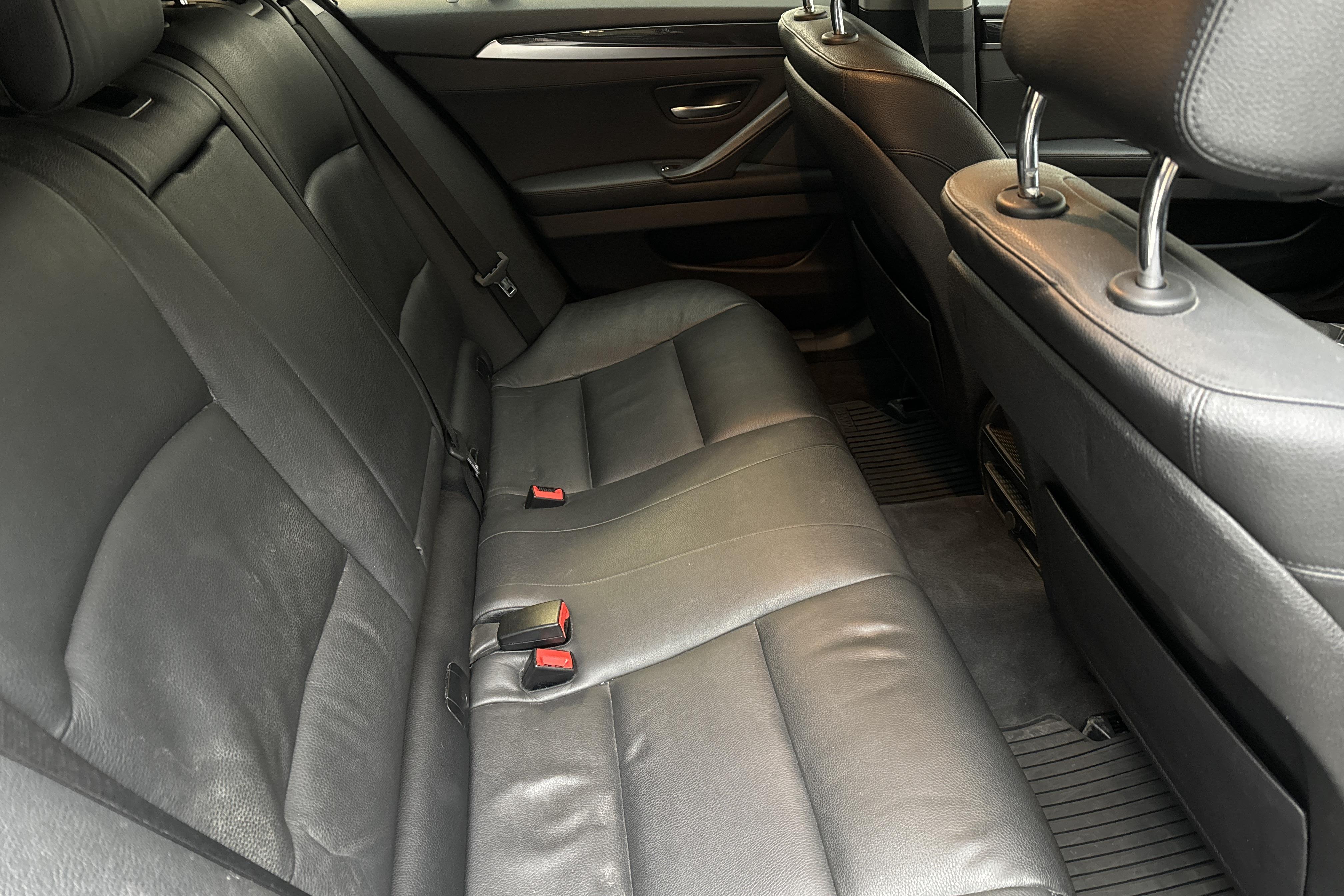 BMW 520d Touring, F11 (190hk) - 14 531 mil - Automat - grå - 2016