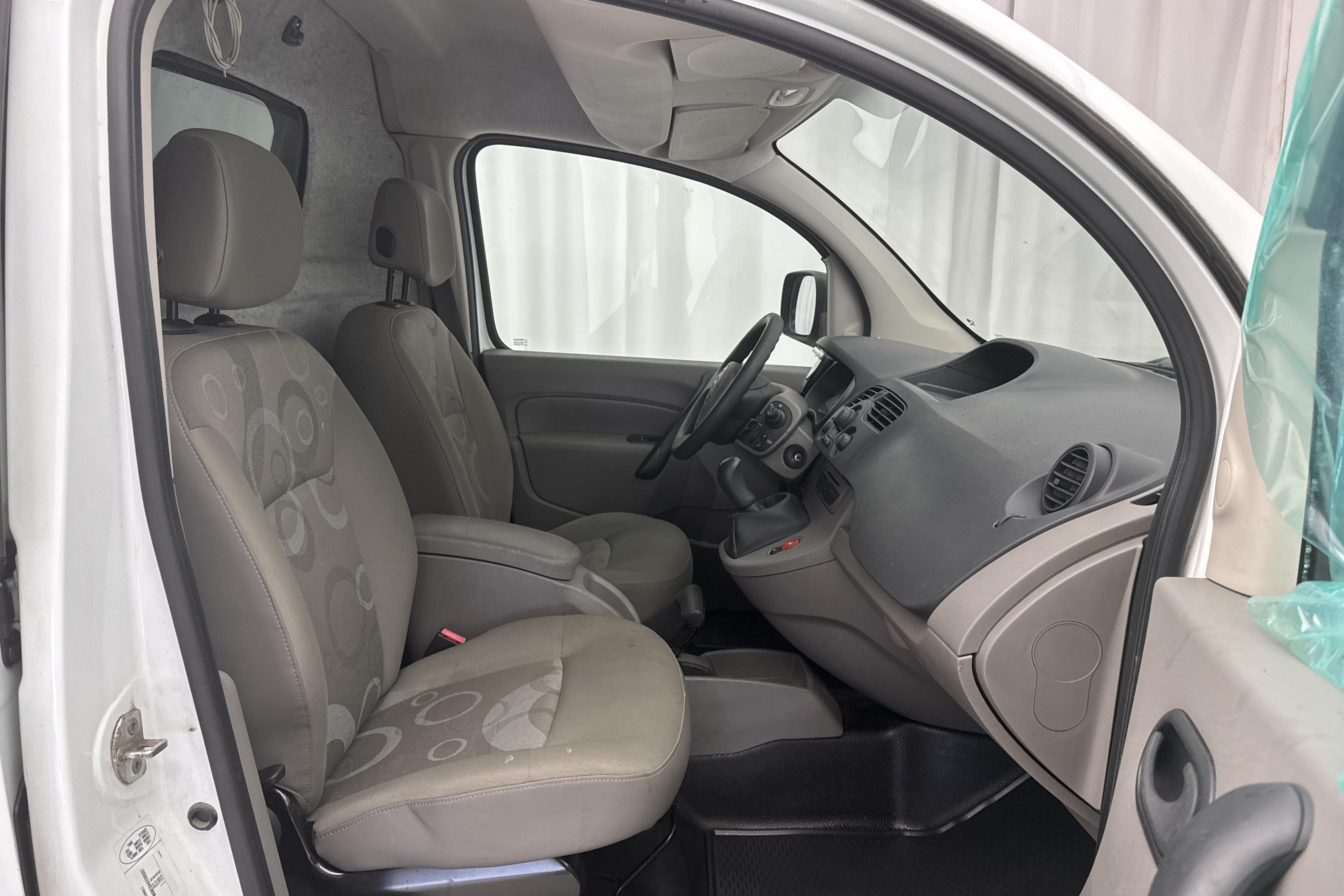 Renault Kangoo Express II 1.5 dCi Skåp (85hk) - 73 520 km - Manual - white - 2011