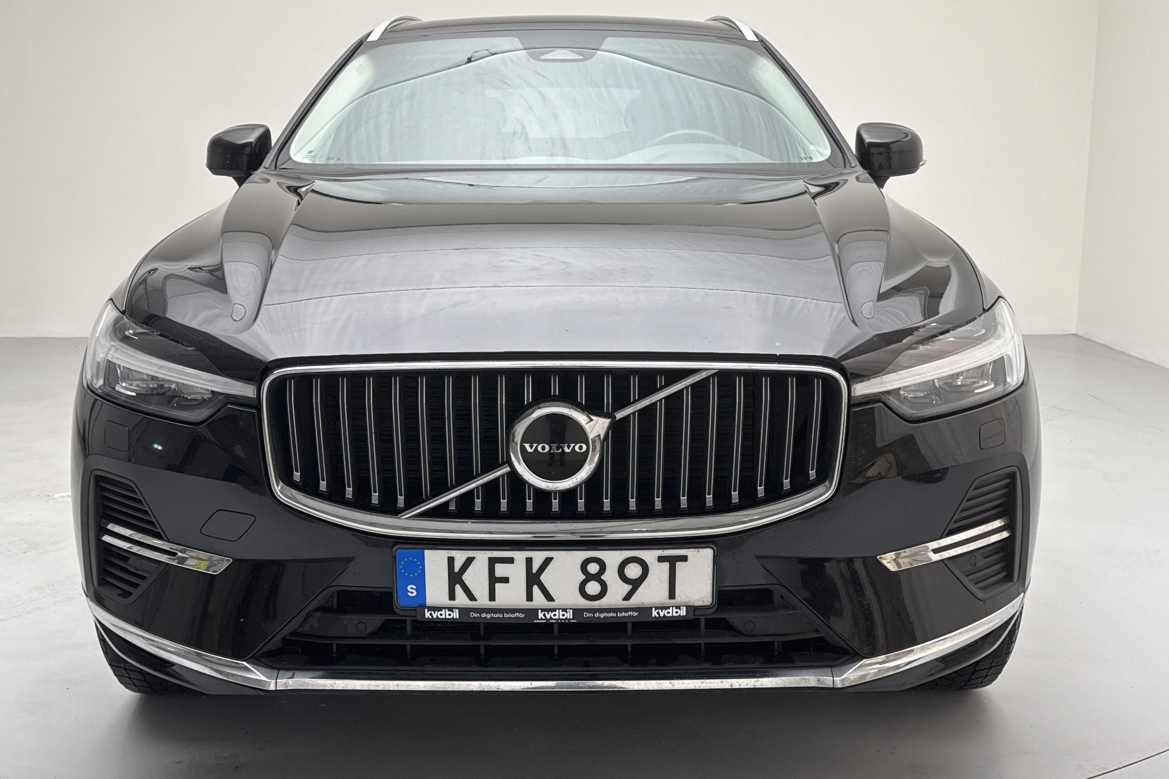 Volvo XC60 T6 AWD Recharge (350hk) - 121 600 km - Automaattinen - musta - 2022