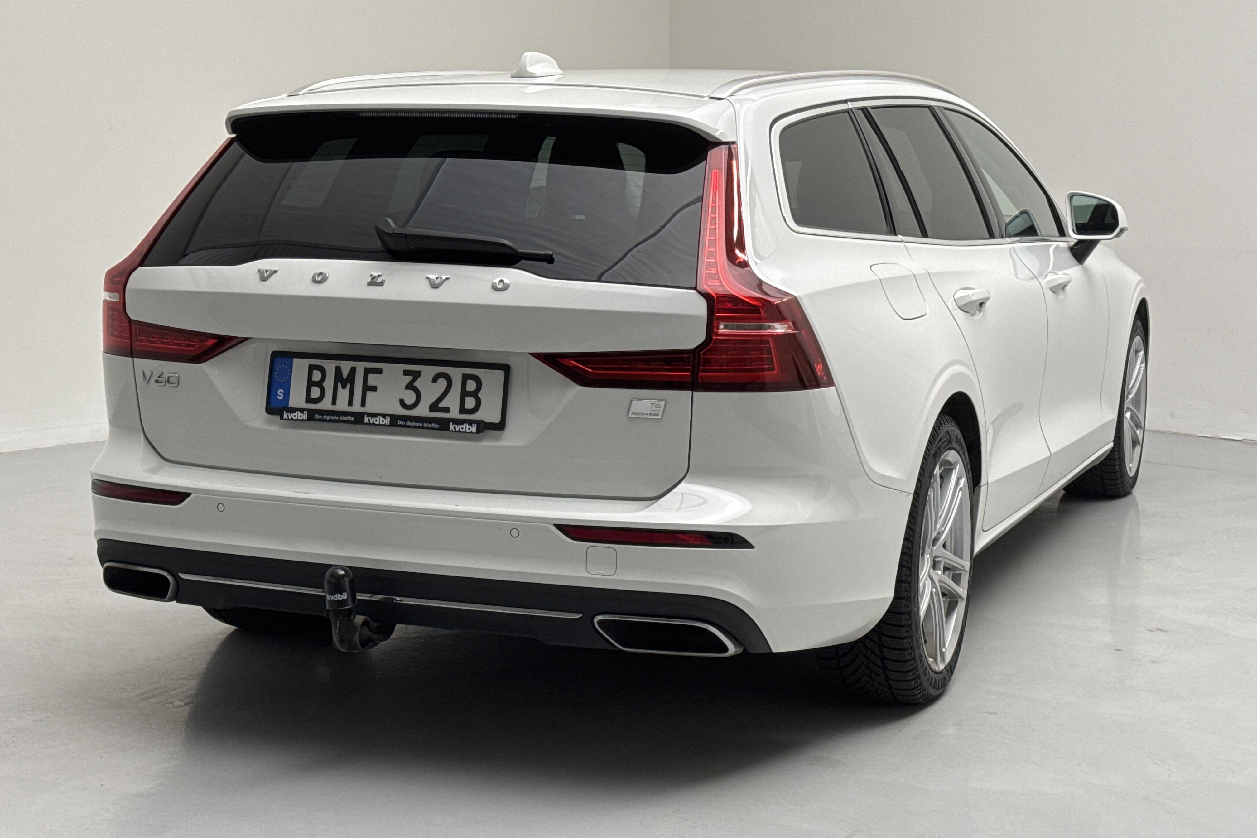 Volvo V60 T6 AWD Twin Engine (340hk) - 99 780 km - Automatic - white - 2021