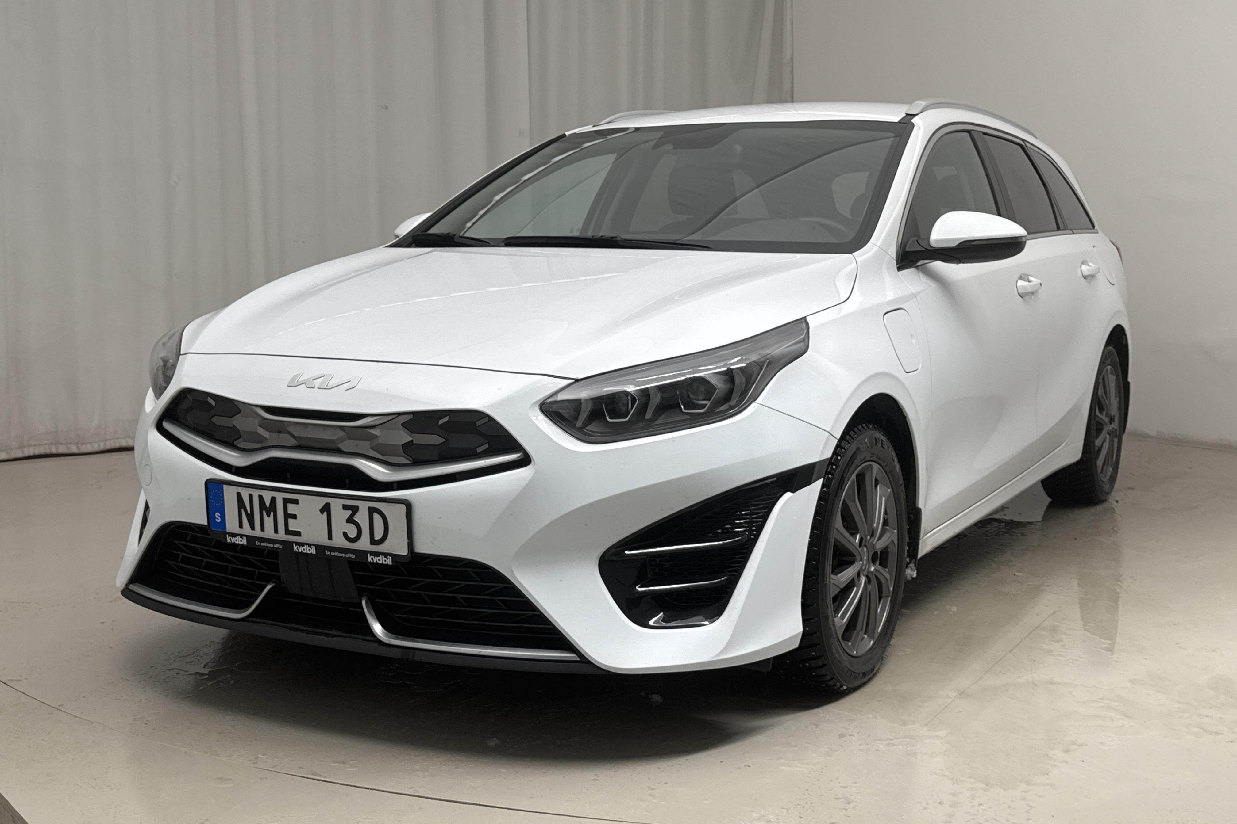 KIA Ceed 1.6 Plug-in Hybrid SW (141hk) - 30 020 km - Automaatne - valge - 2022