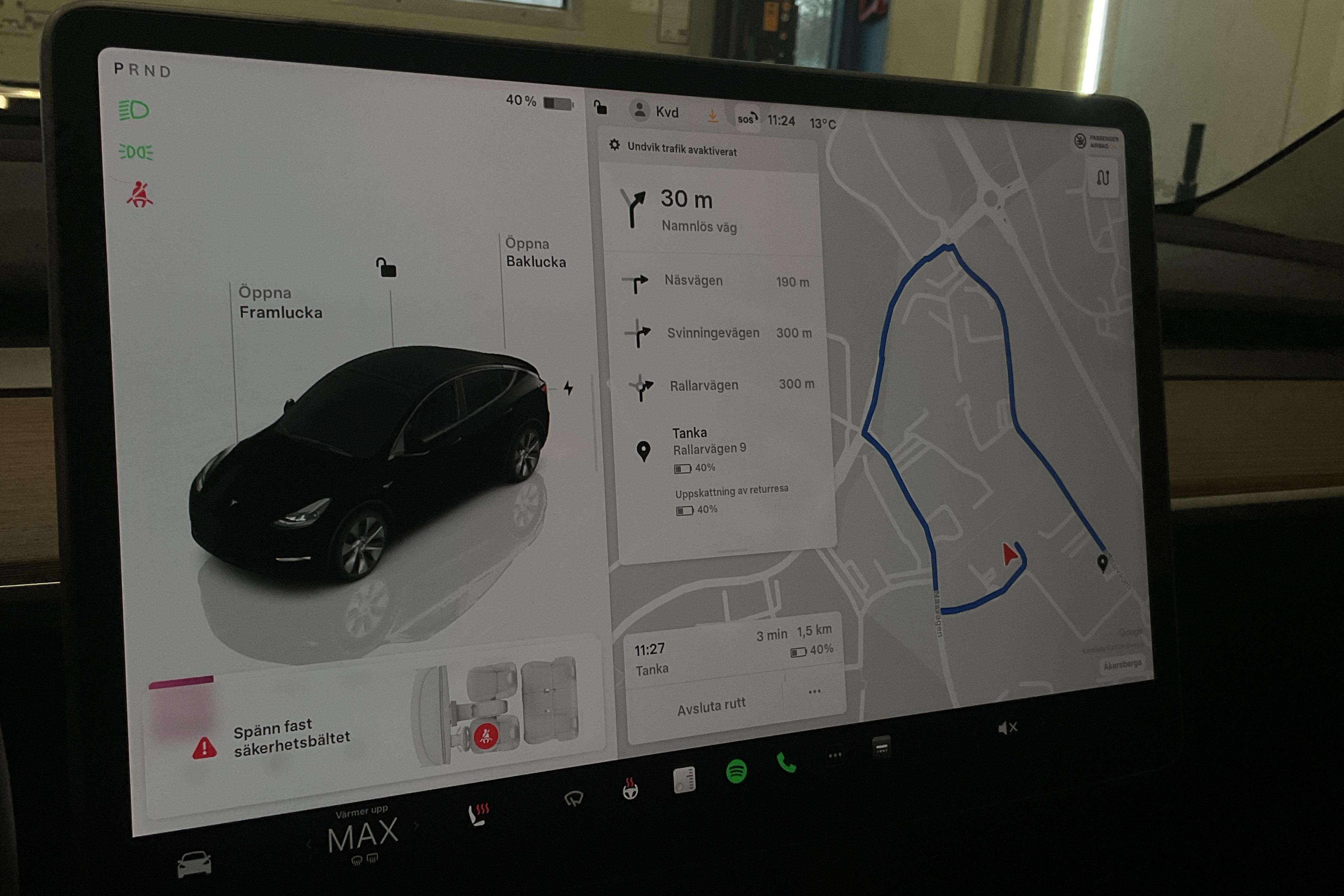 Tesla Model Y Long Range Dual Motor AWD - 3 543 mil - Automat - svart - 2023