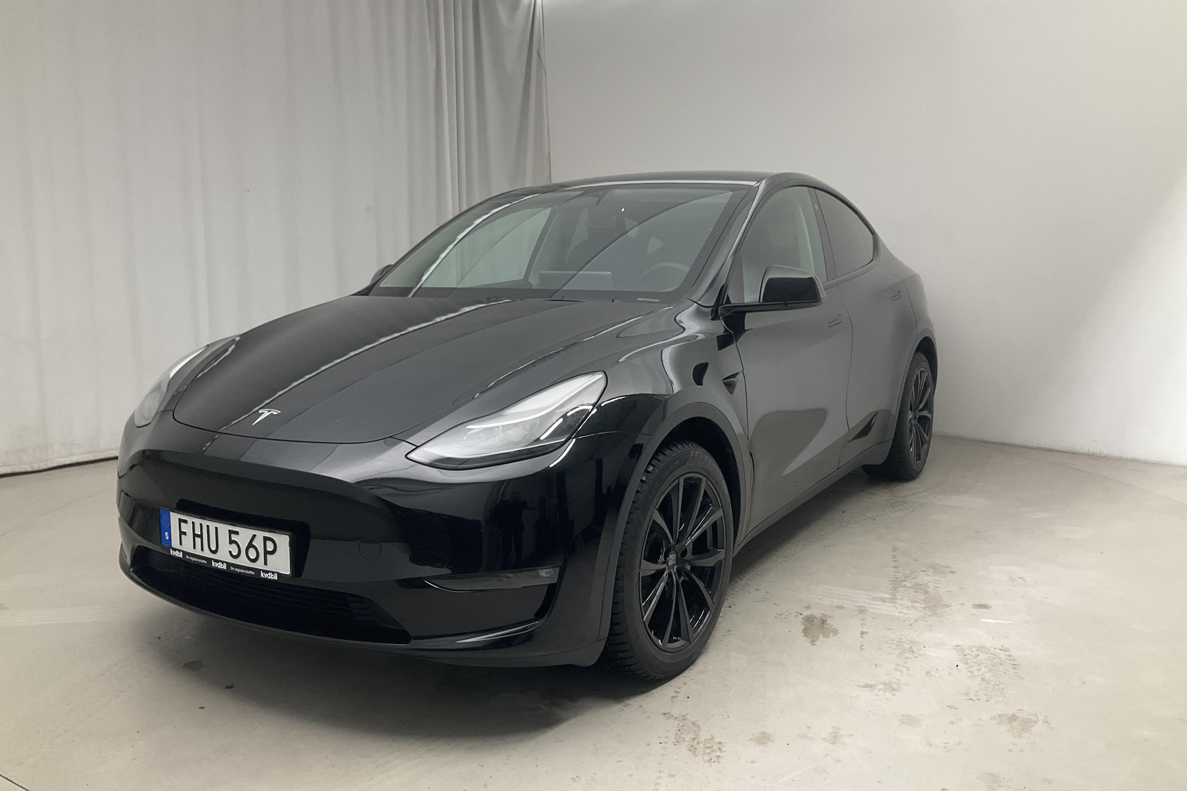 Tesla Model Y Long Range Dual Motor AWD - 3 543 mil - Automat - svart - 2023