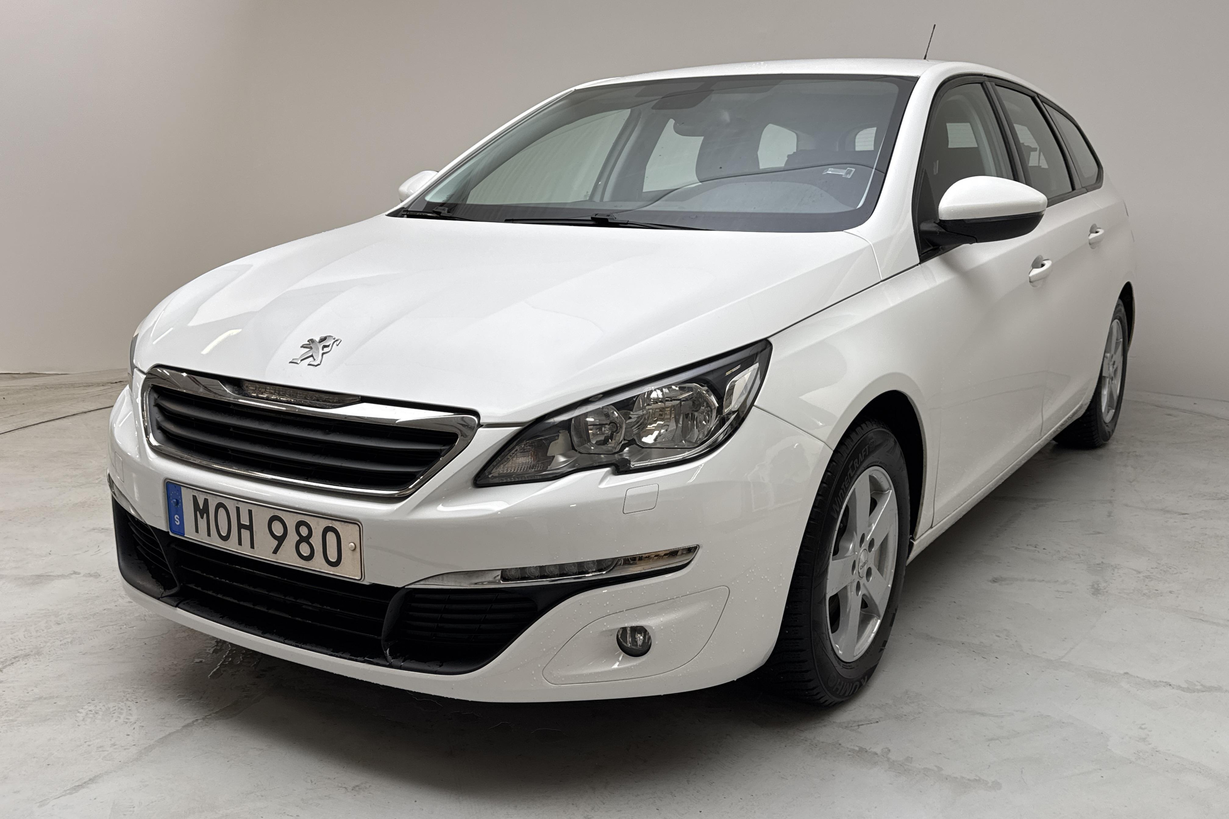 Peugeot 308 SW PureTech (130hk) - 118 960 km - Automatyczna - biały - 2016