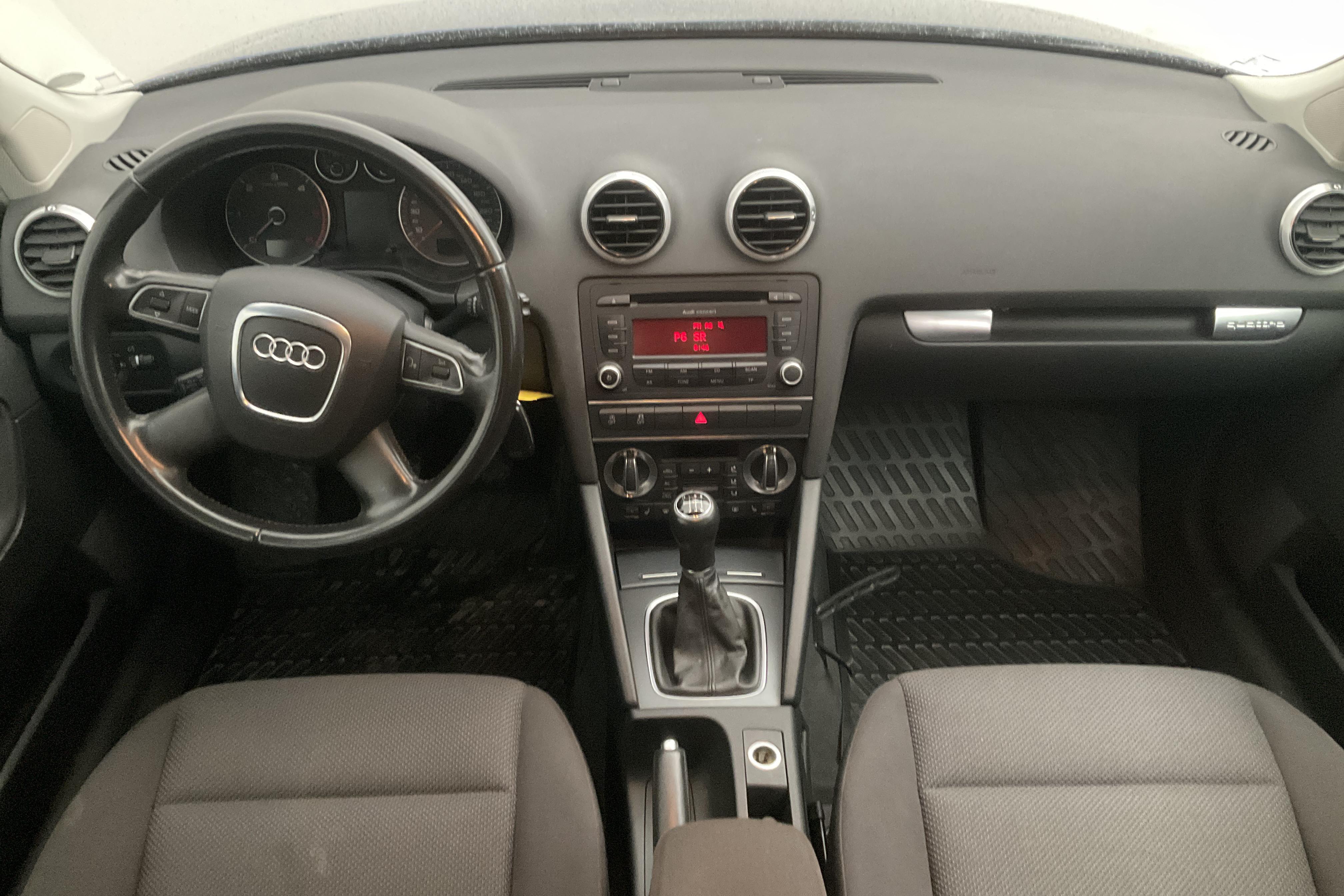 Audi A3 2.0 TDI Sportback quattro (140hk) - 143 990 km - Manualna - niebieski - 2011