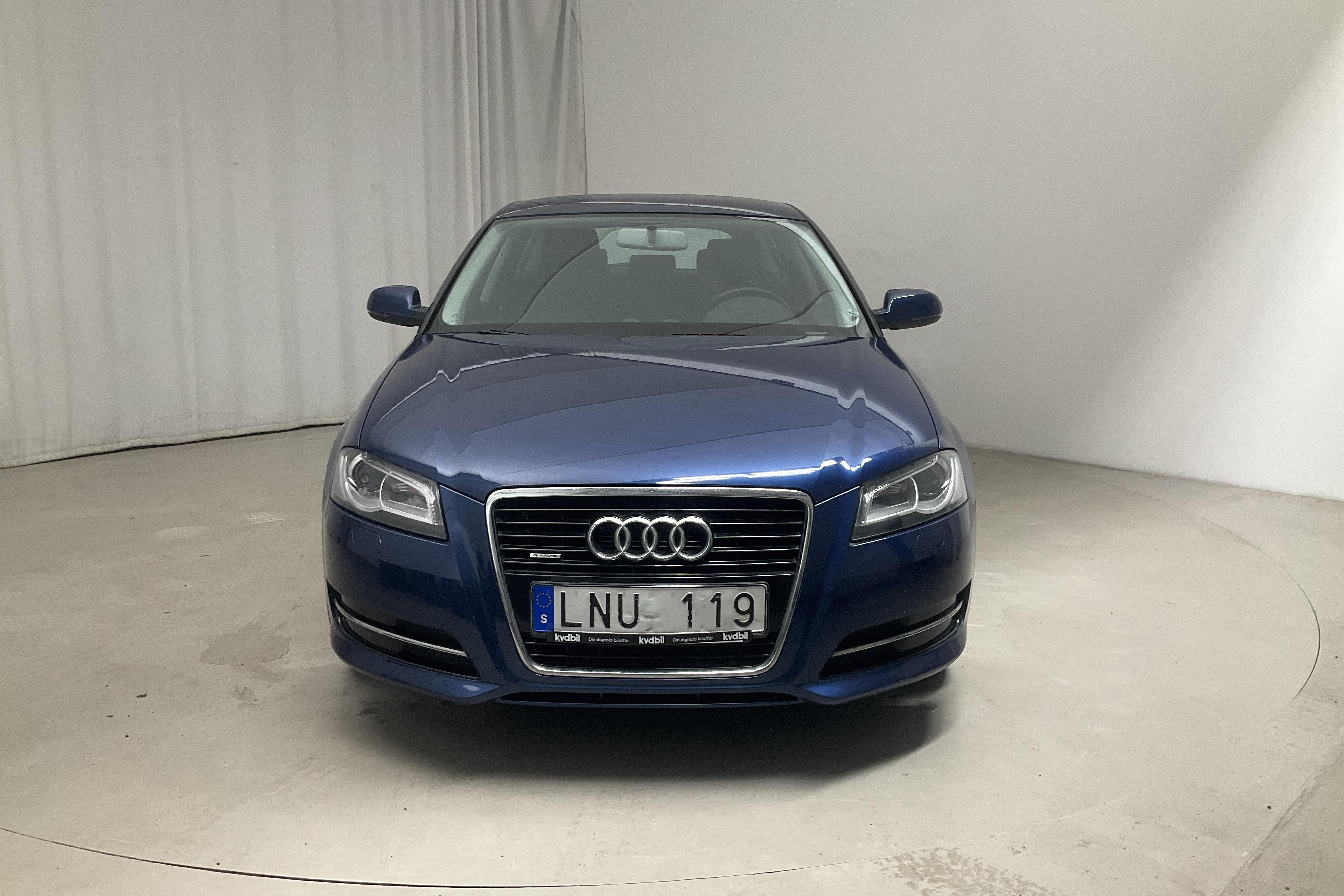 Audi A3 2.0 TDI Sportback quattro (140hk) - 143 990 km - Manualna - niebieski - 2011