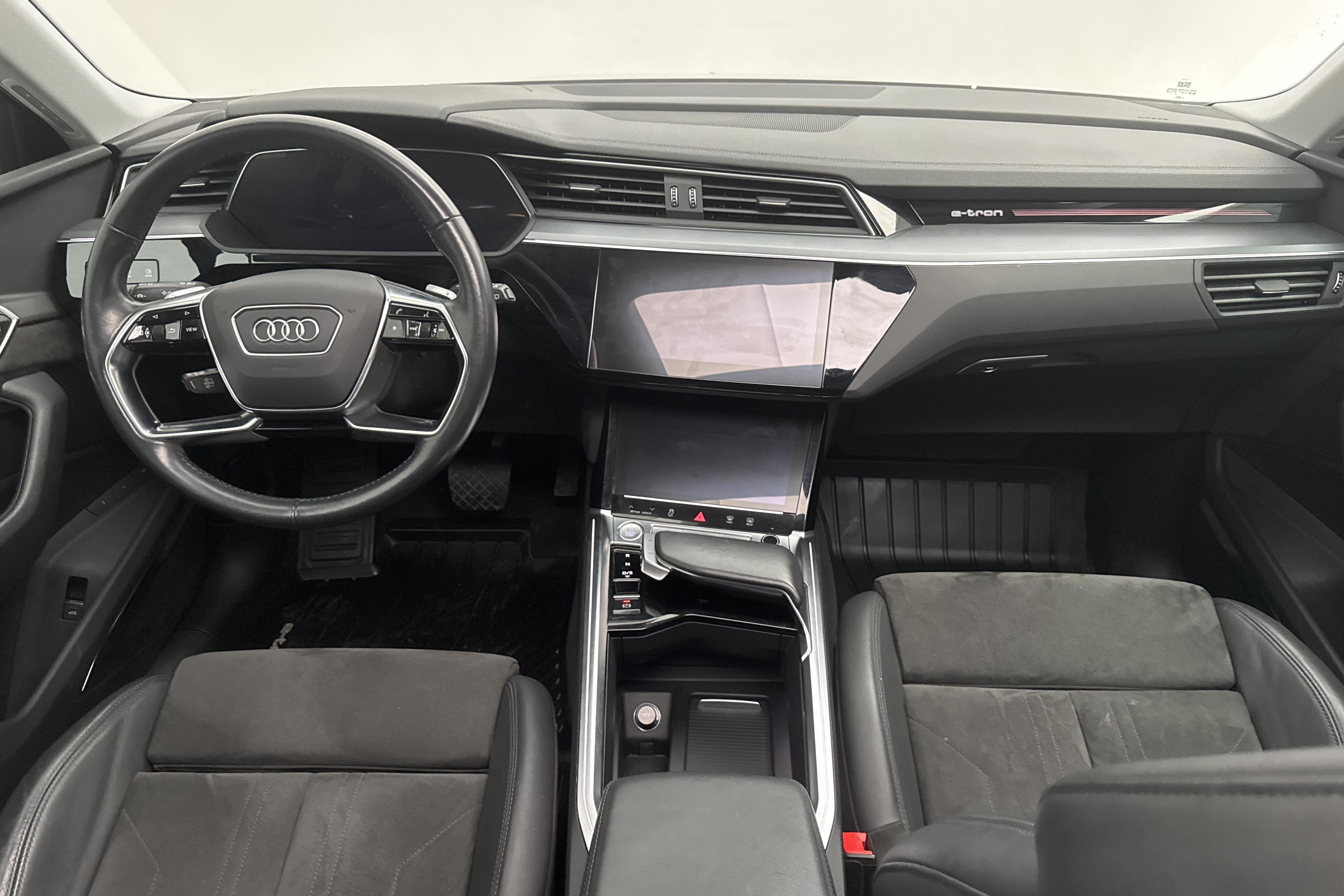 Audi e-tron 50 quattro 71 kWh (288hk) - 91 730 km - Automatyczna - niebieski - 2020