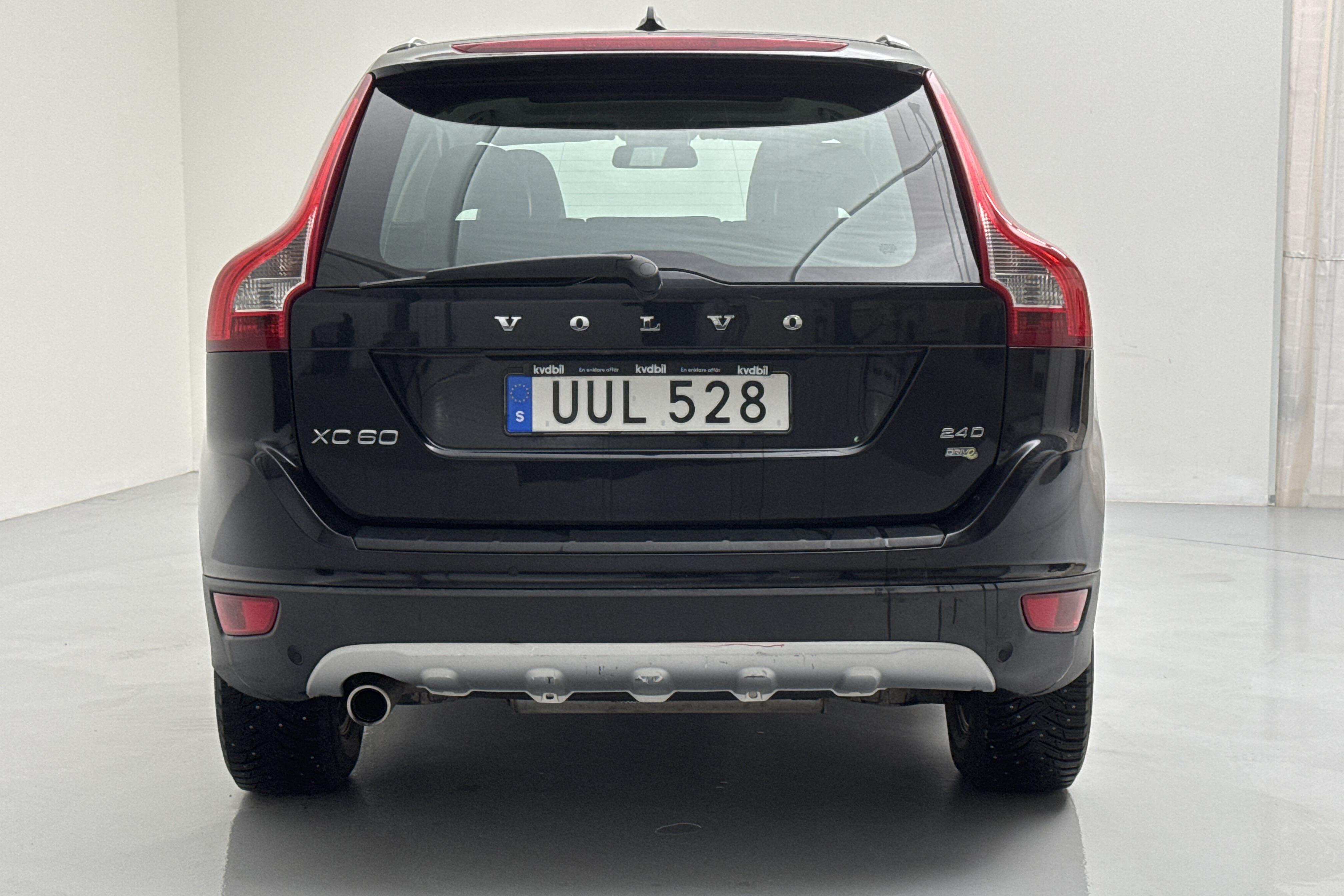 Volvo XC60 2.4D 2WD (175hk) - 244 020 km - Manualna - czarny - 2010