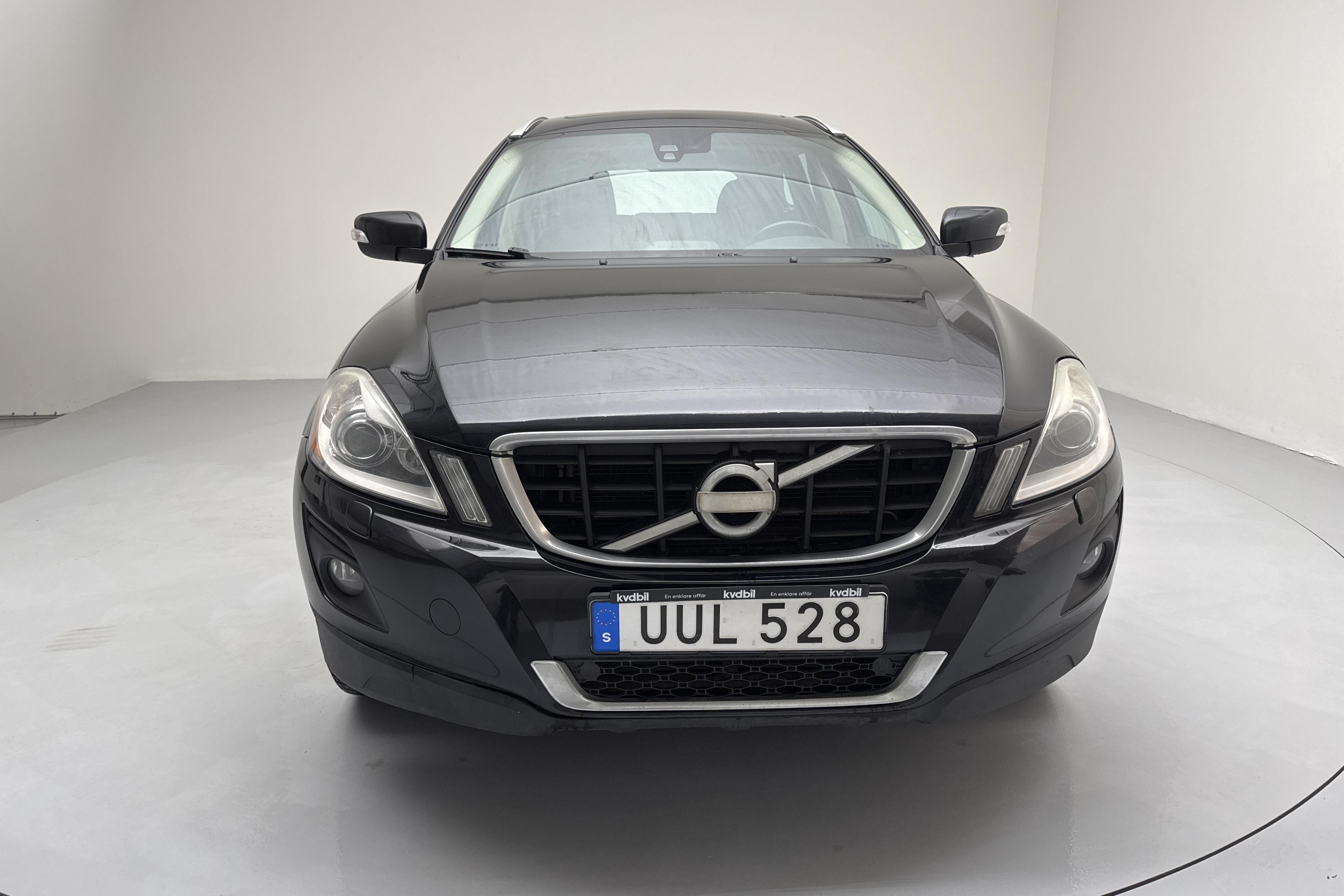 Volvo XC60 2.4D 2WD (175hk) - 244 020 km - Manualna - czarny - 2010