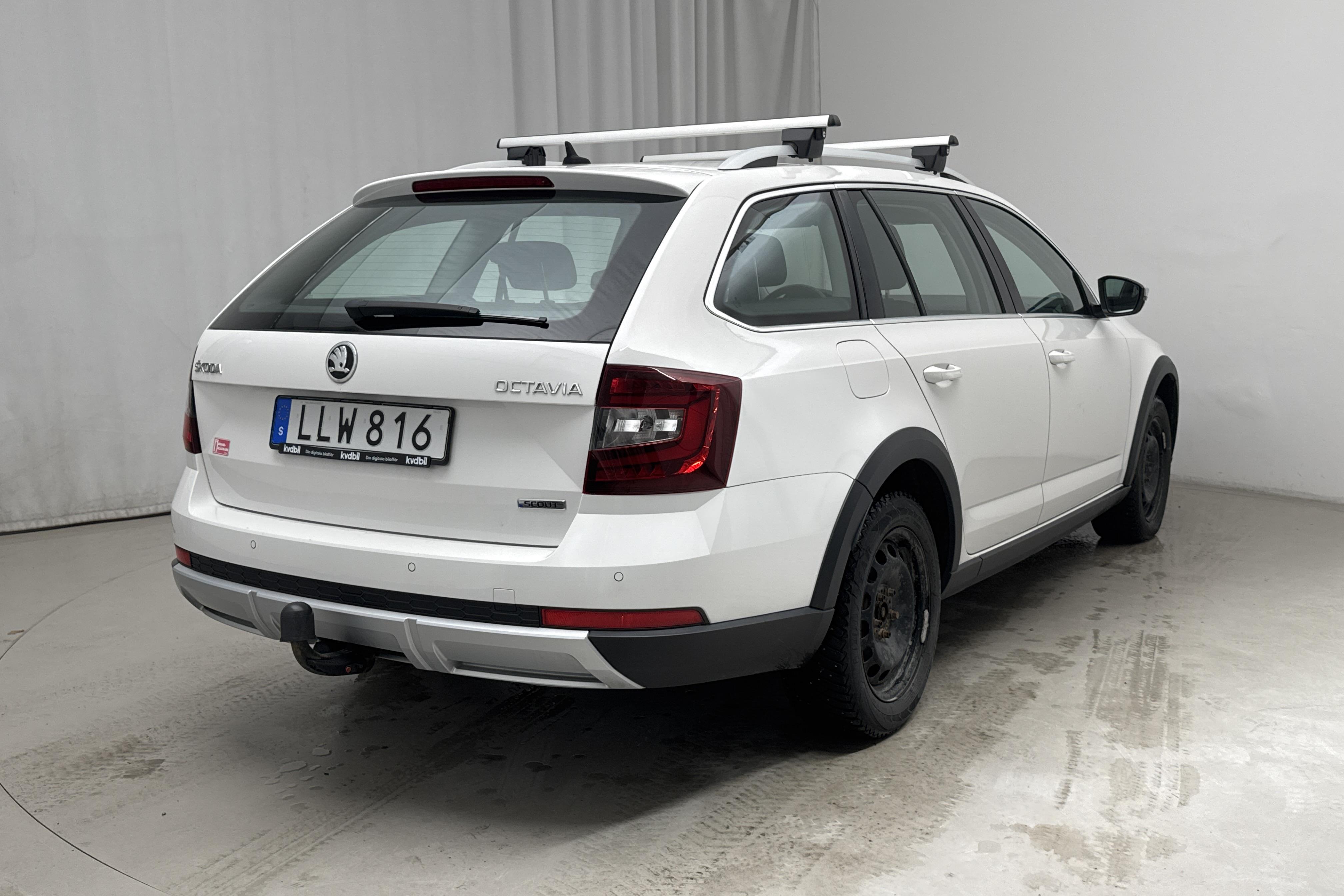 Skoda Octavia Scout II 2.0 TDI 4X4 (150hk) - 107 280 km - Manualna - biały - 2018