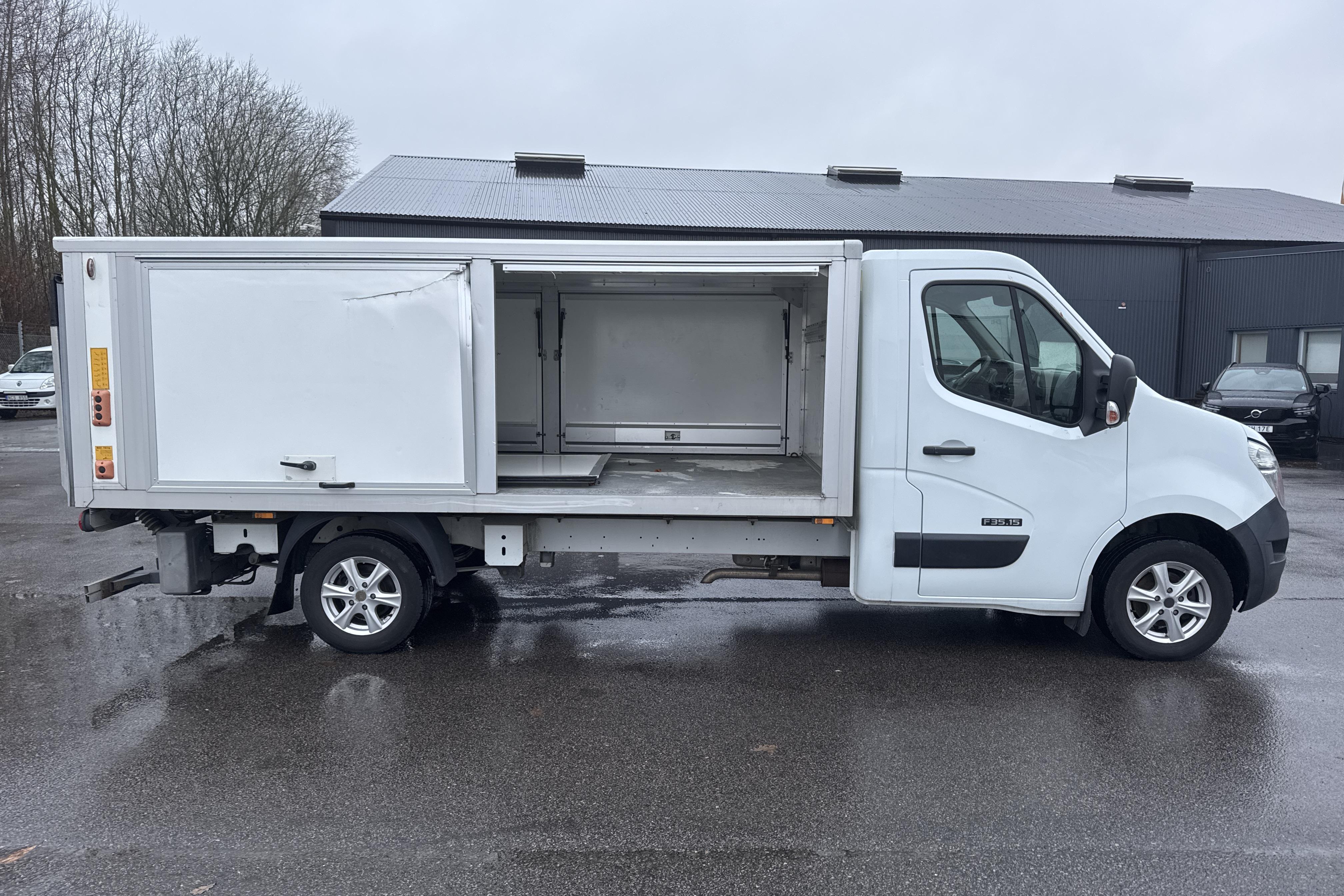 Nissan NV400 2.3 dCi Volymskåp (149hk) - 11 646 mil - Automat - vit - 2014