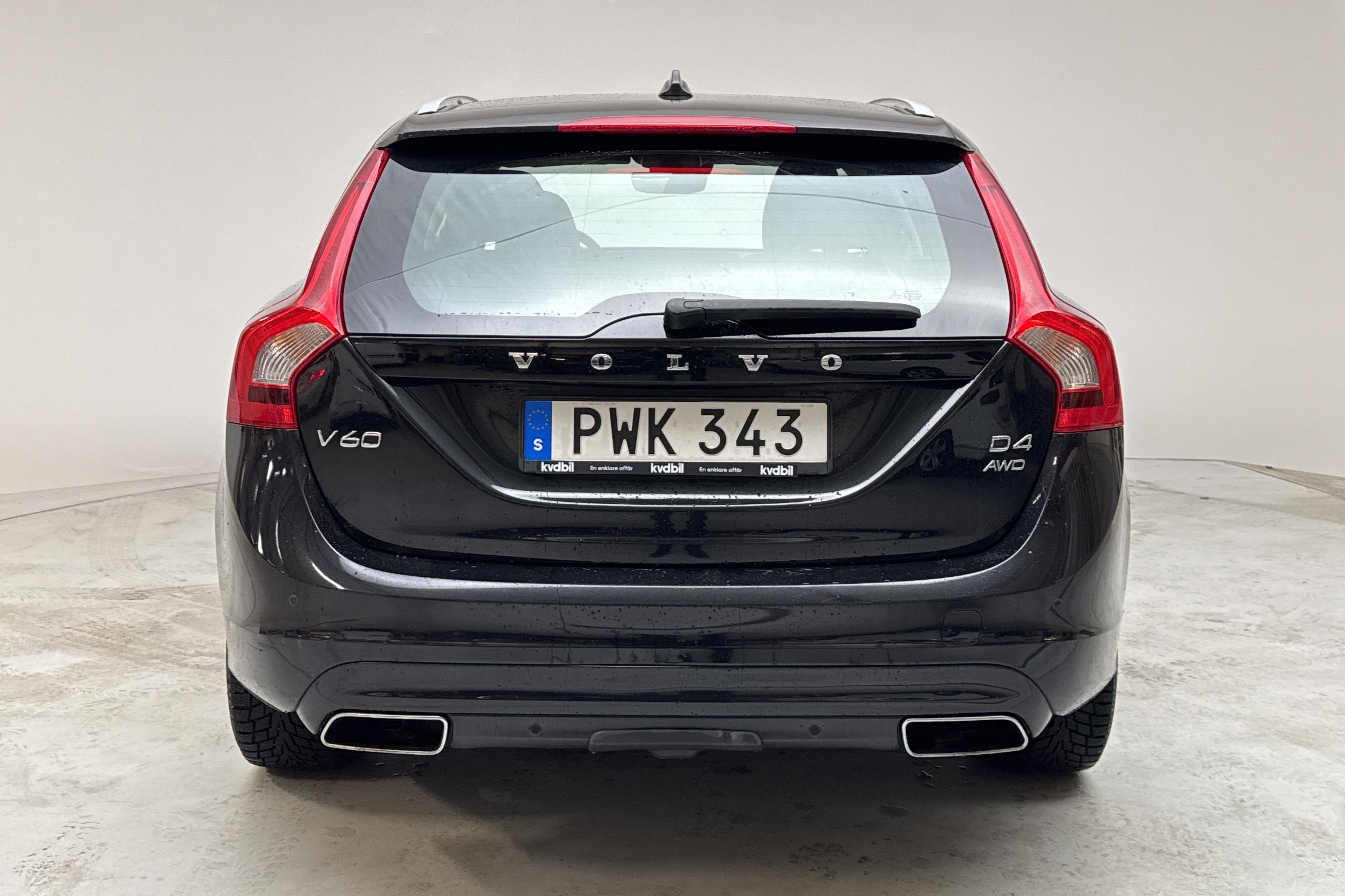 Volvo V60 D4 AWD (181hk) - 185 760 km - Automatic - black - 2015